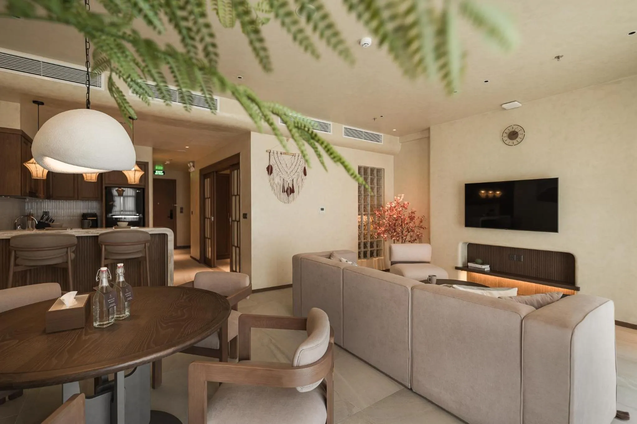 Communal lounge/ TV room in Su Casa Phu Quoc Long Beach