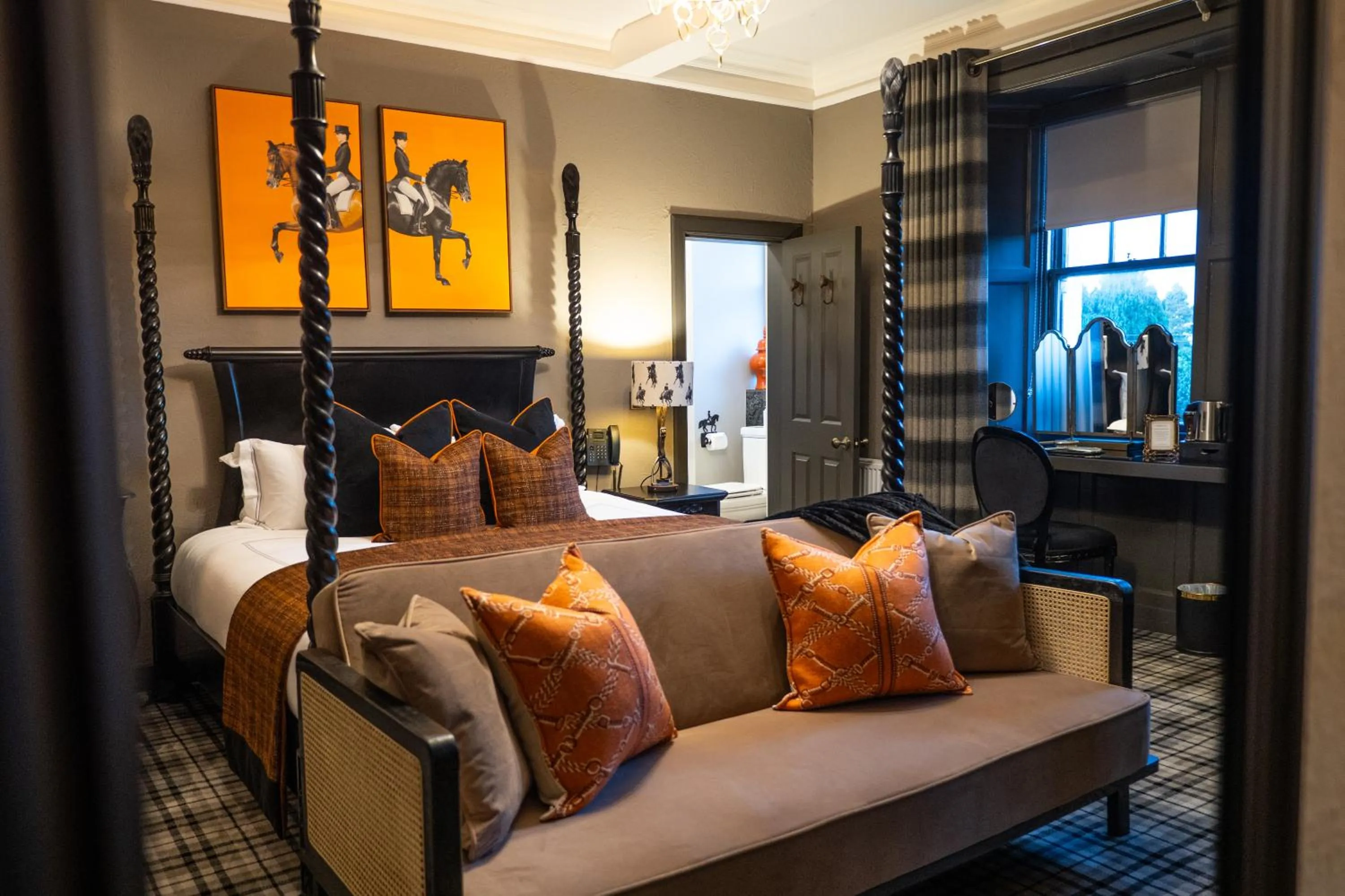 Bedroom, Bed in Abbotsford Hotel