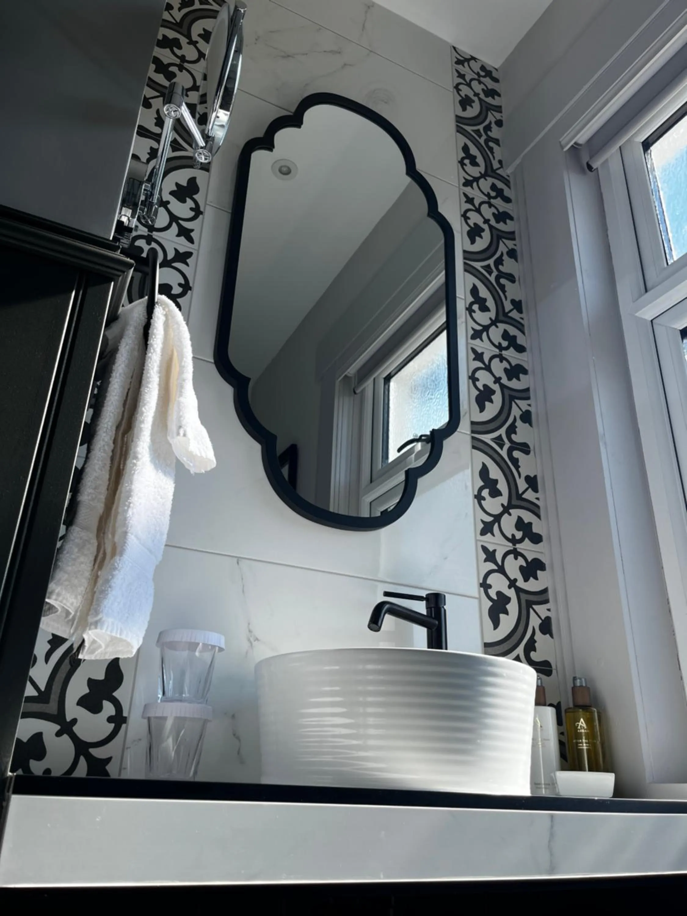 Bathroom in Abbotsford Hotel