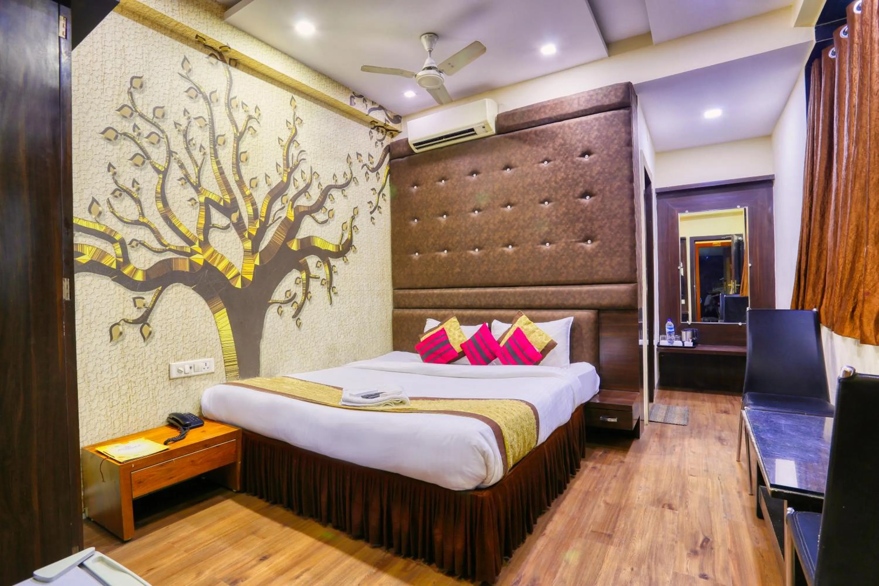 Bedroom, Bed in The Ashoka Hotel