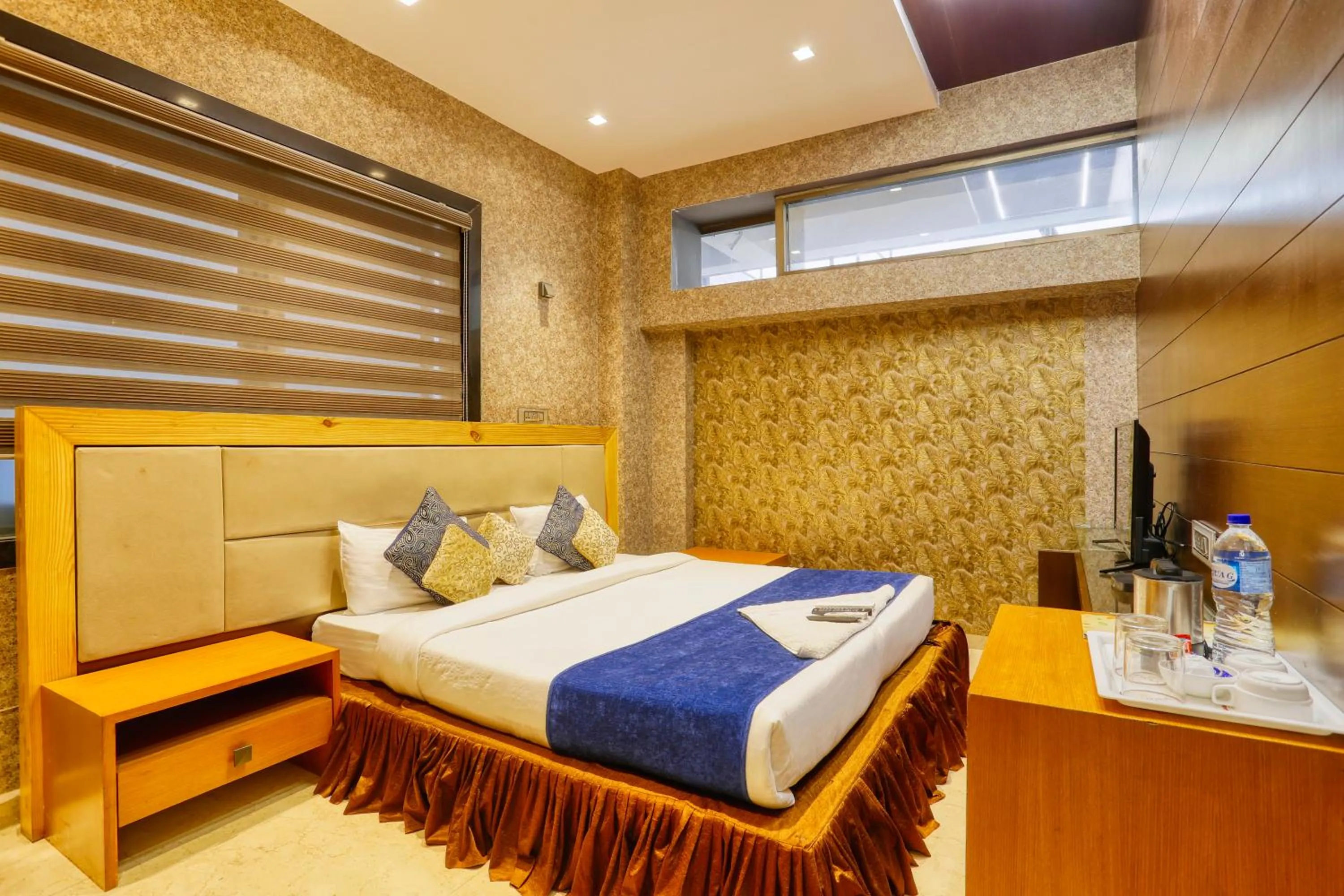 Bedroom, Bed in The Ashoka Hotel