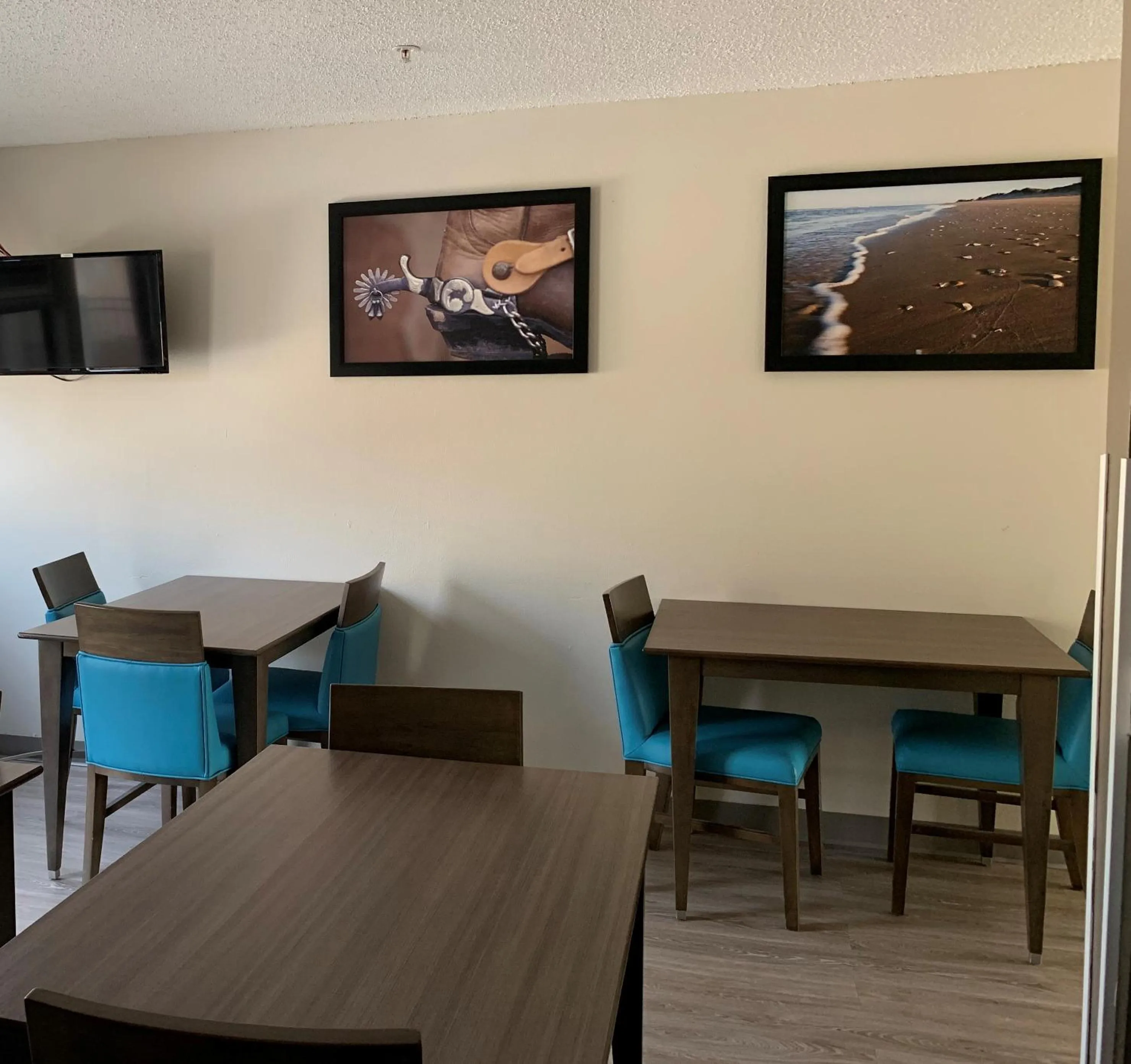 Breakfast in Super 8 by Wyndham Waxahachie TX