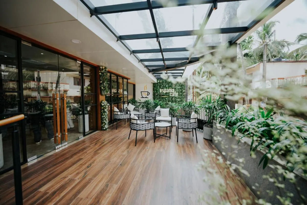 Restaurant/places to eat in Hotel Bluebell