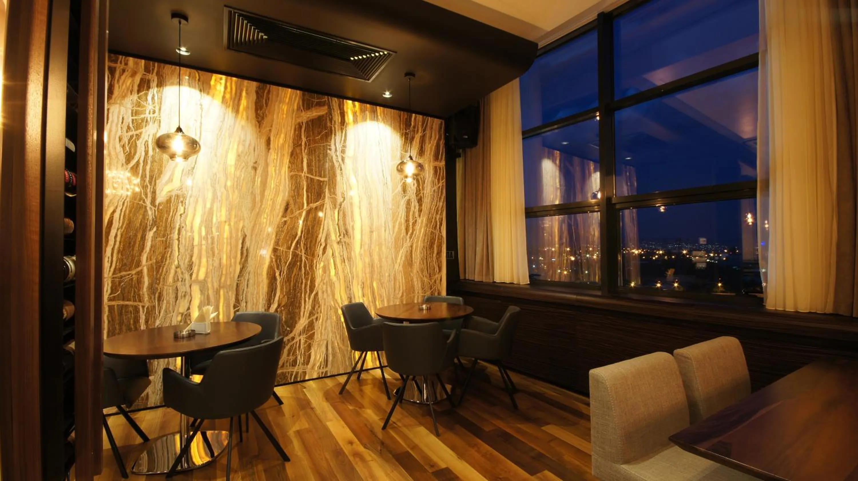 Lounge or bar in Hotel Russia