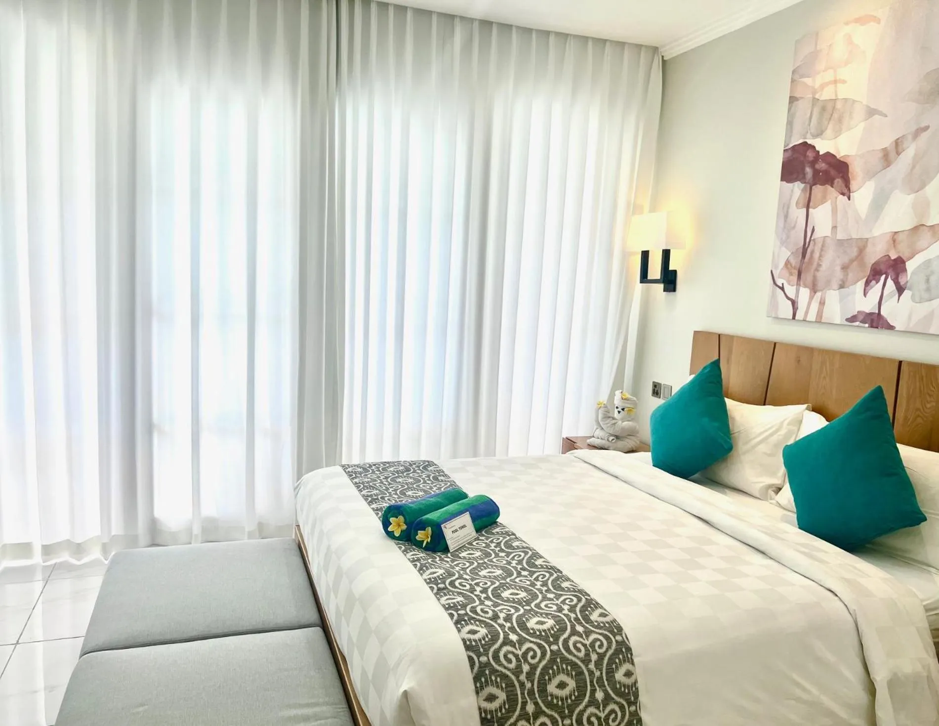 Bed in The Bay Sunflower Apartment