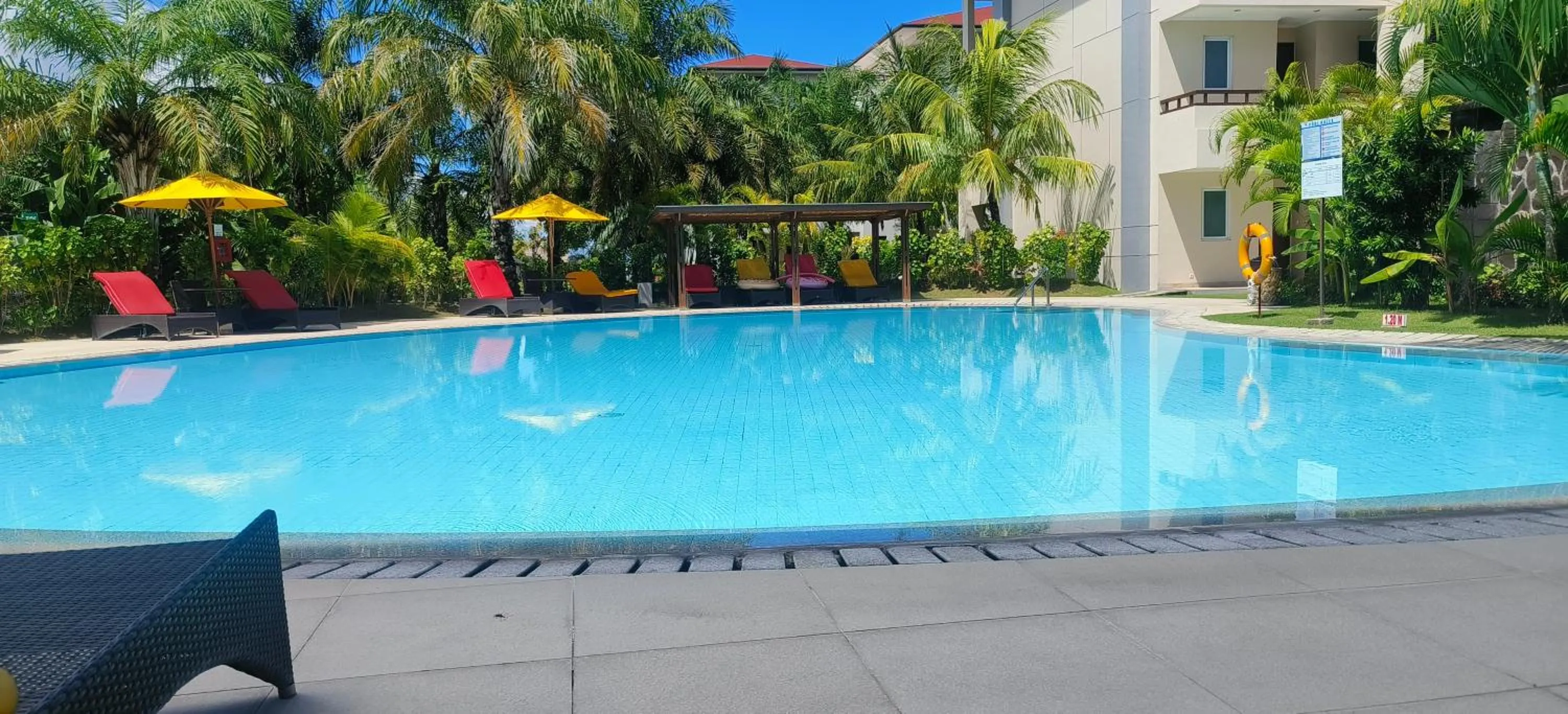 The Bay Sunflower Apartment