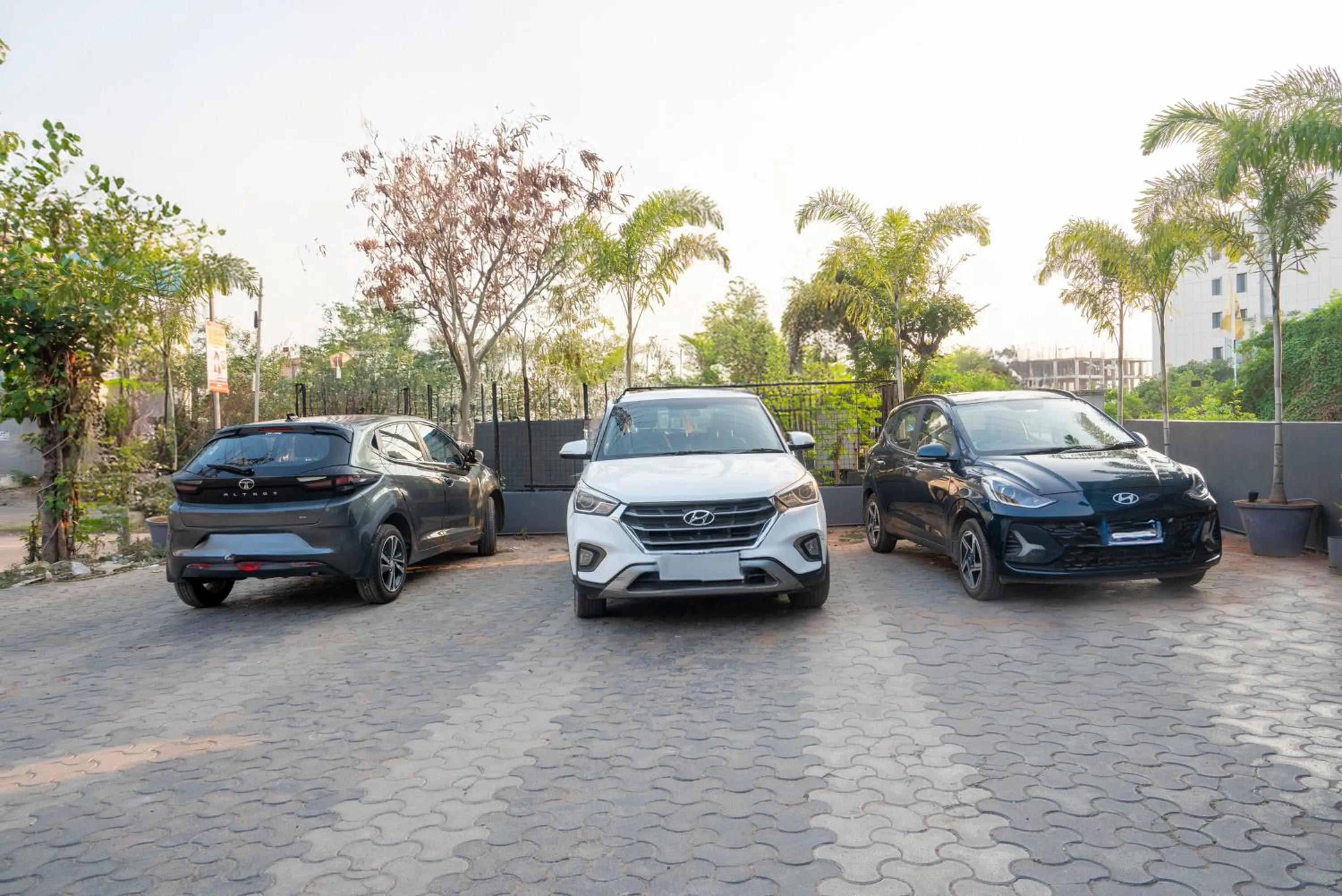 Parking in Treebo De Alphabet Nagole