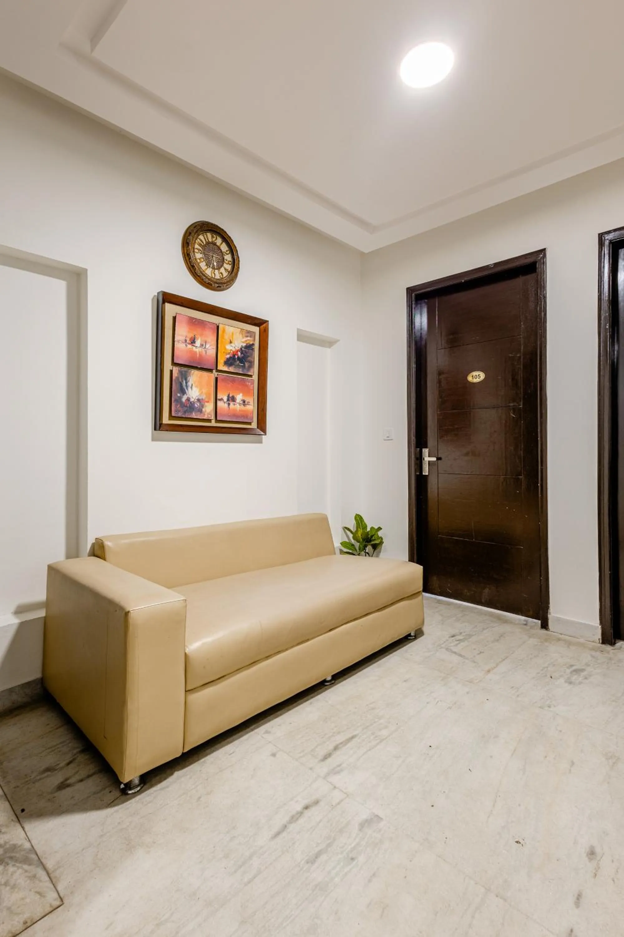 Lobby or reception in Lime Tree Hotel - Golf Course Road, Sector-43, Gurugram