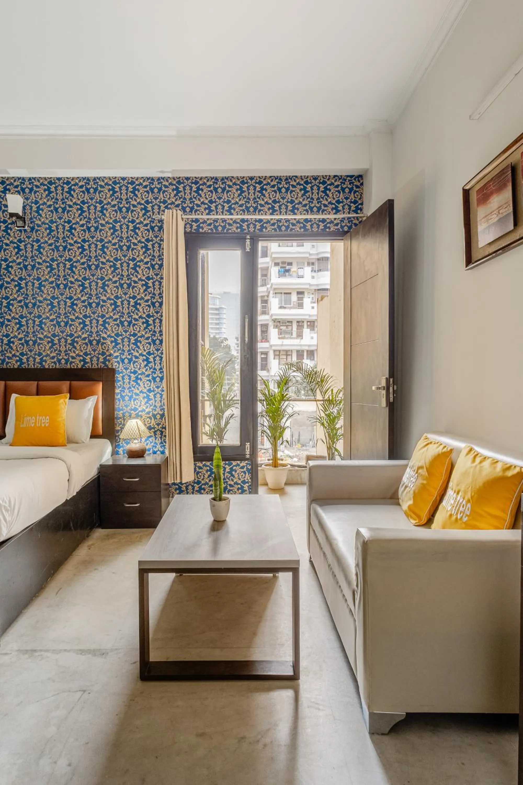 Bed in Lime Tree Hotel - Golf Course Road, Sector-43, Gurugram