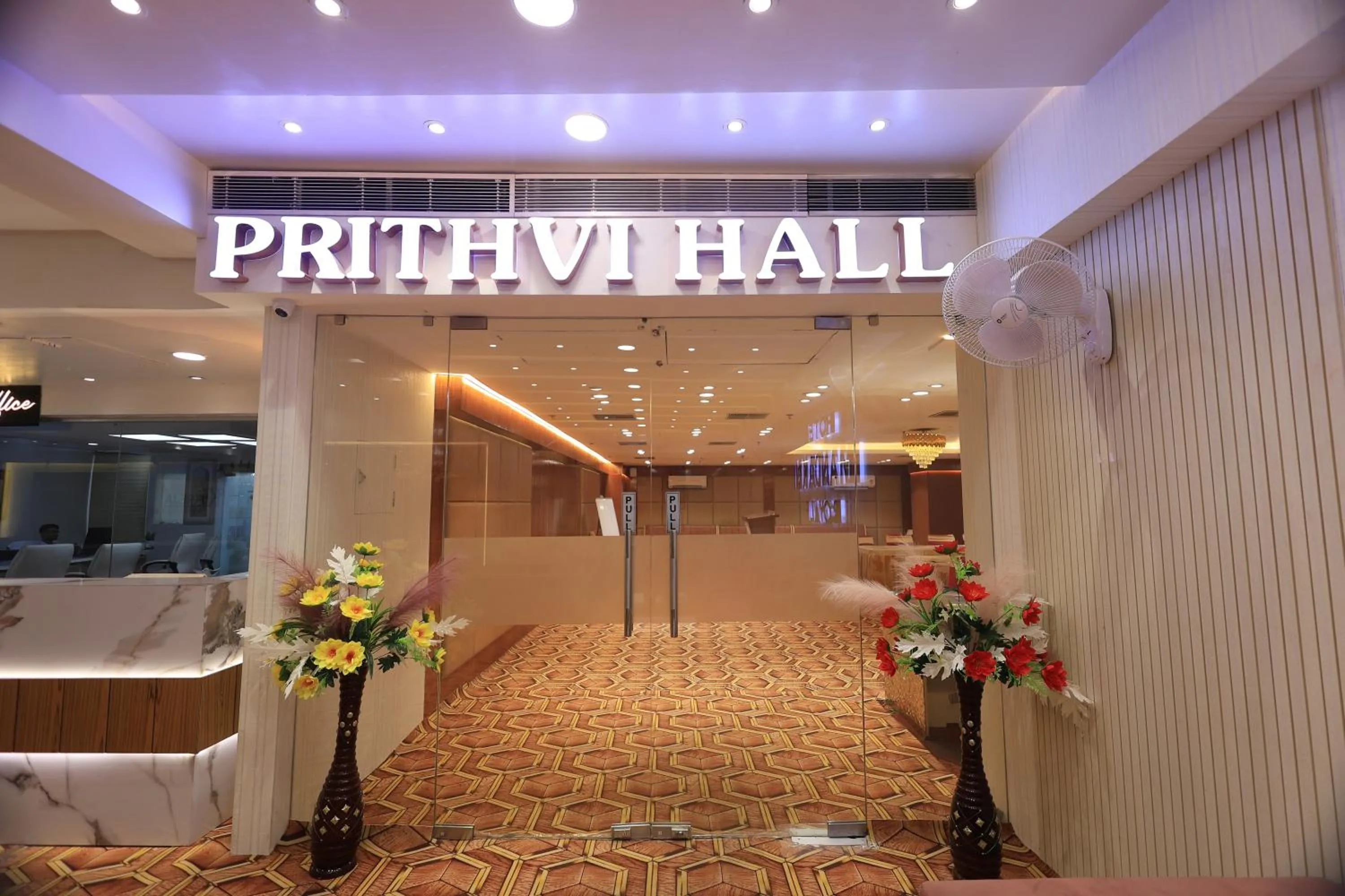 Business facilities in Hotel Mandakini Royale