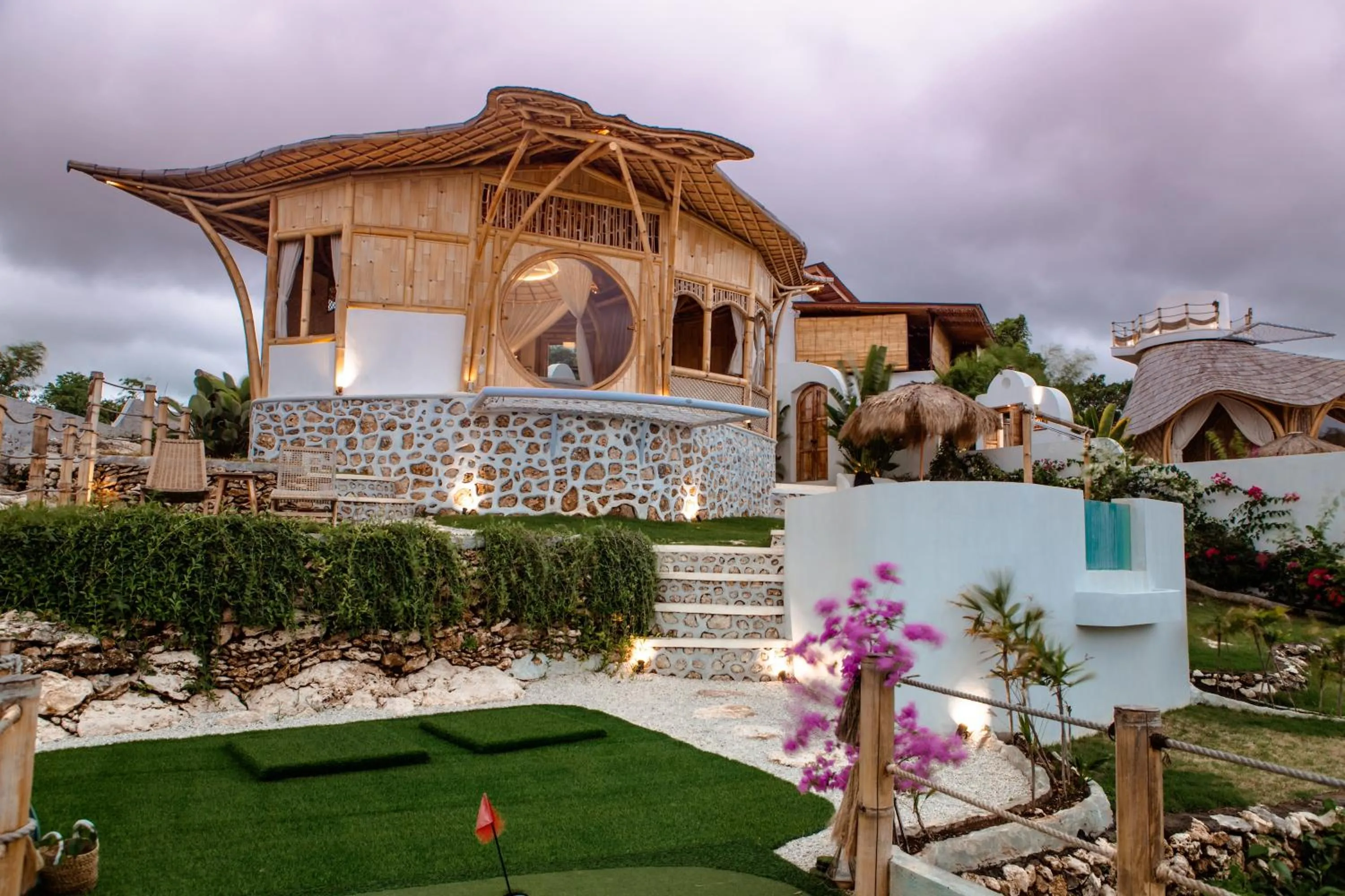 Property building in Camanta Penida - Adult Only