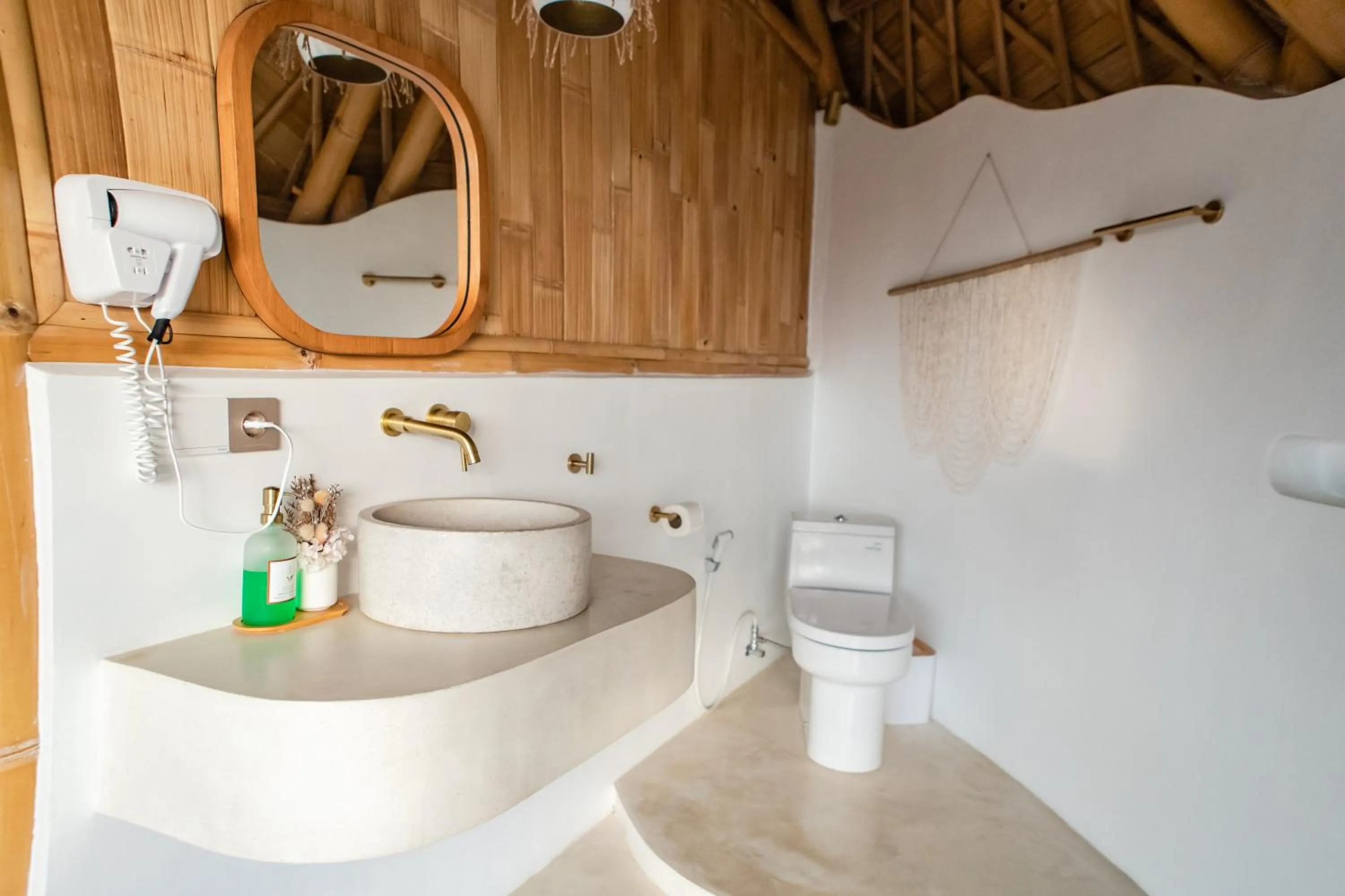 Toilet in Camanta Penida - Adult Only