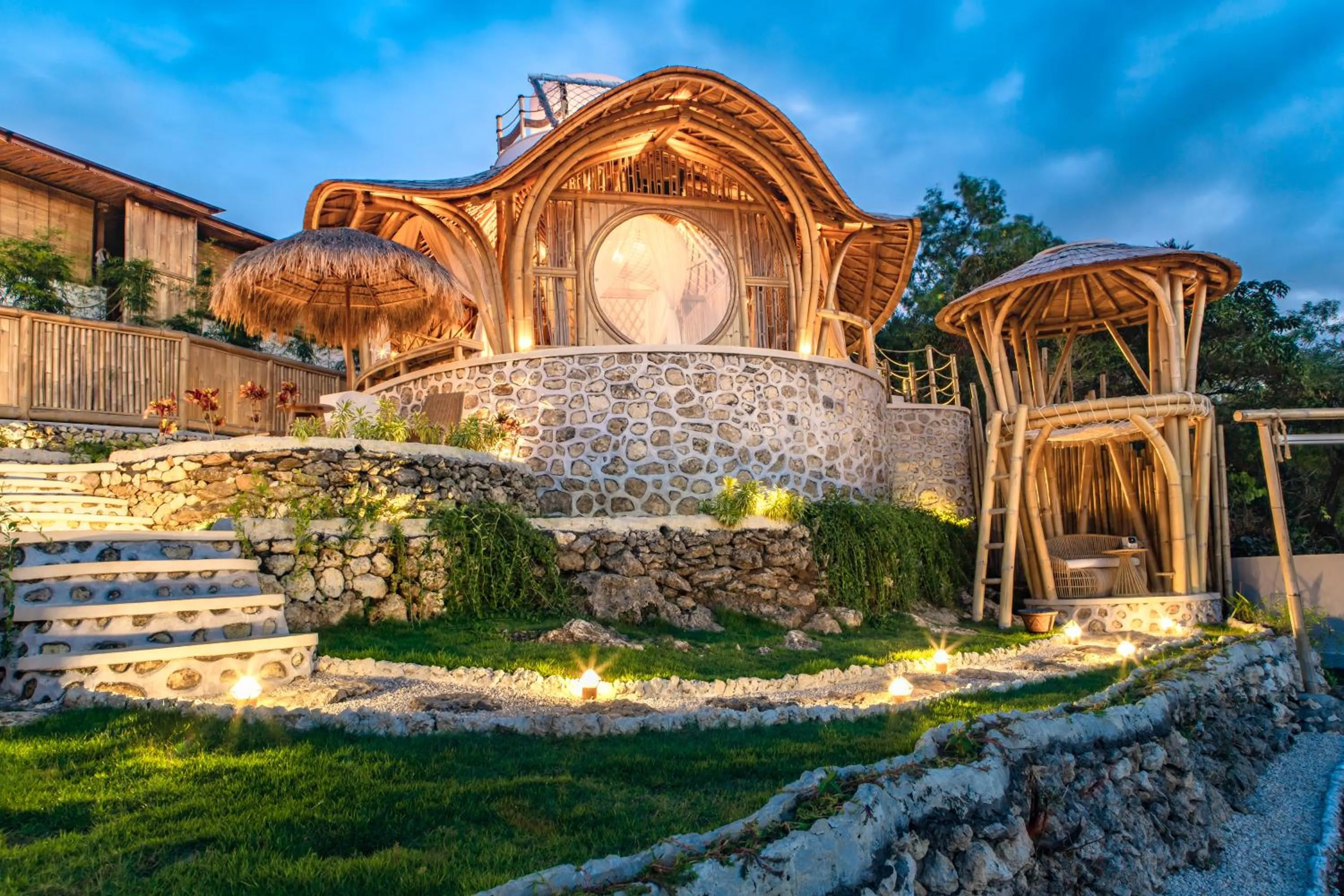 Property building in Camanta Penida - Adult Only