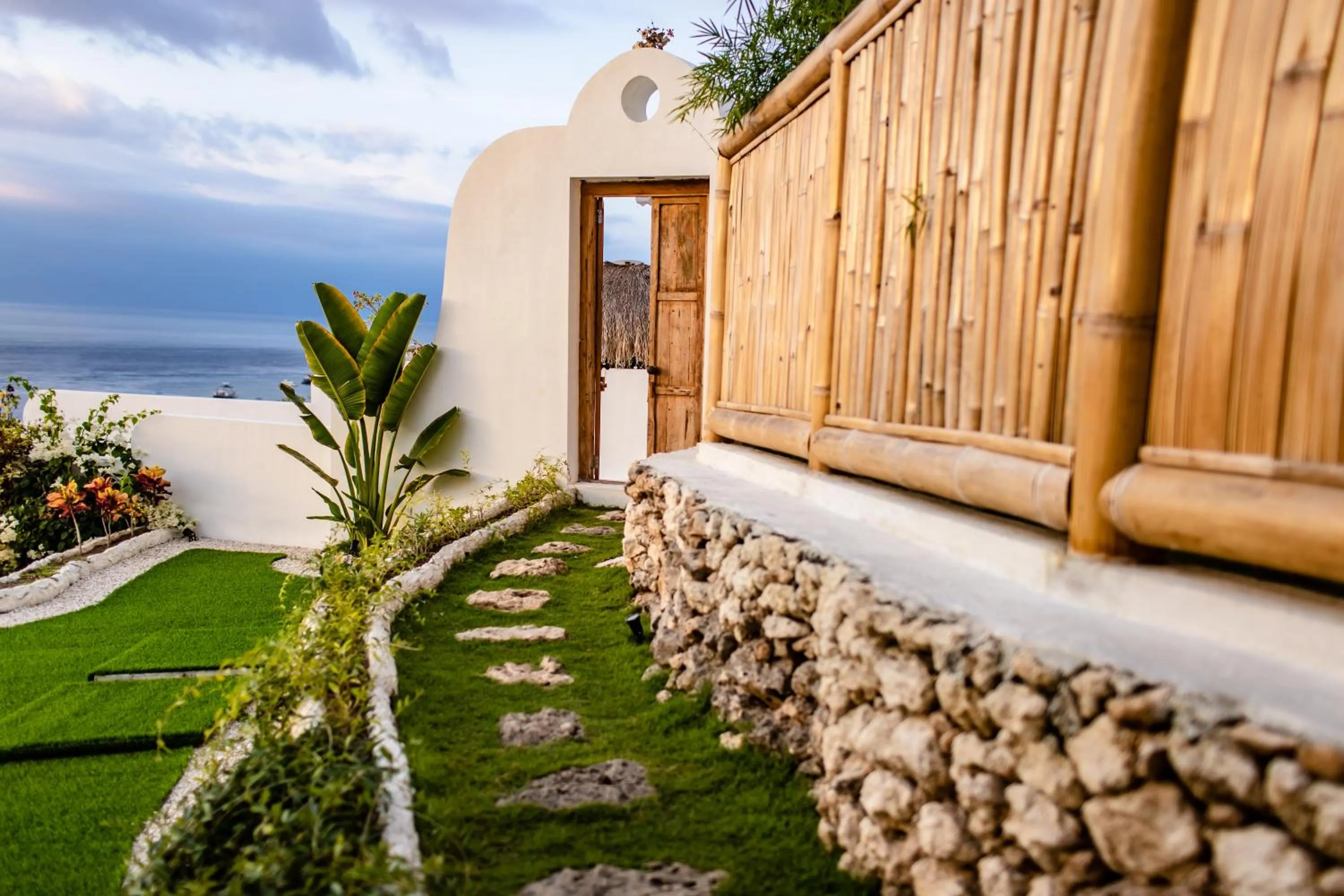 Property building in Camanta Penida - Adult Only