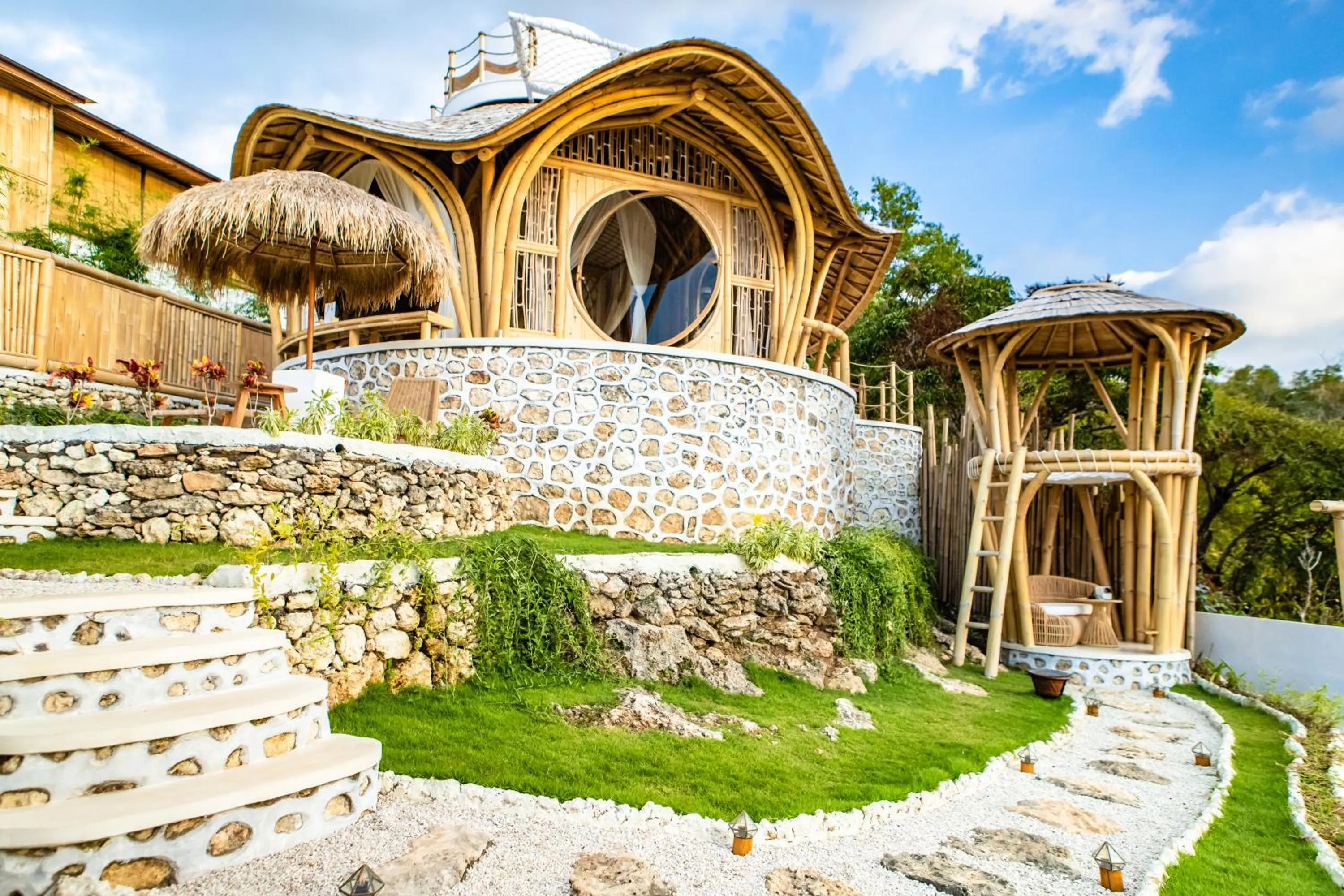 Property building in Camanta Penida - Adult Only