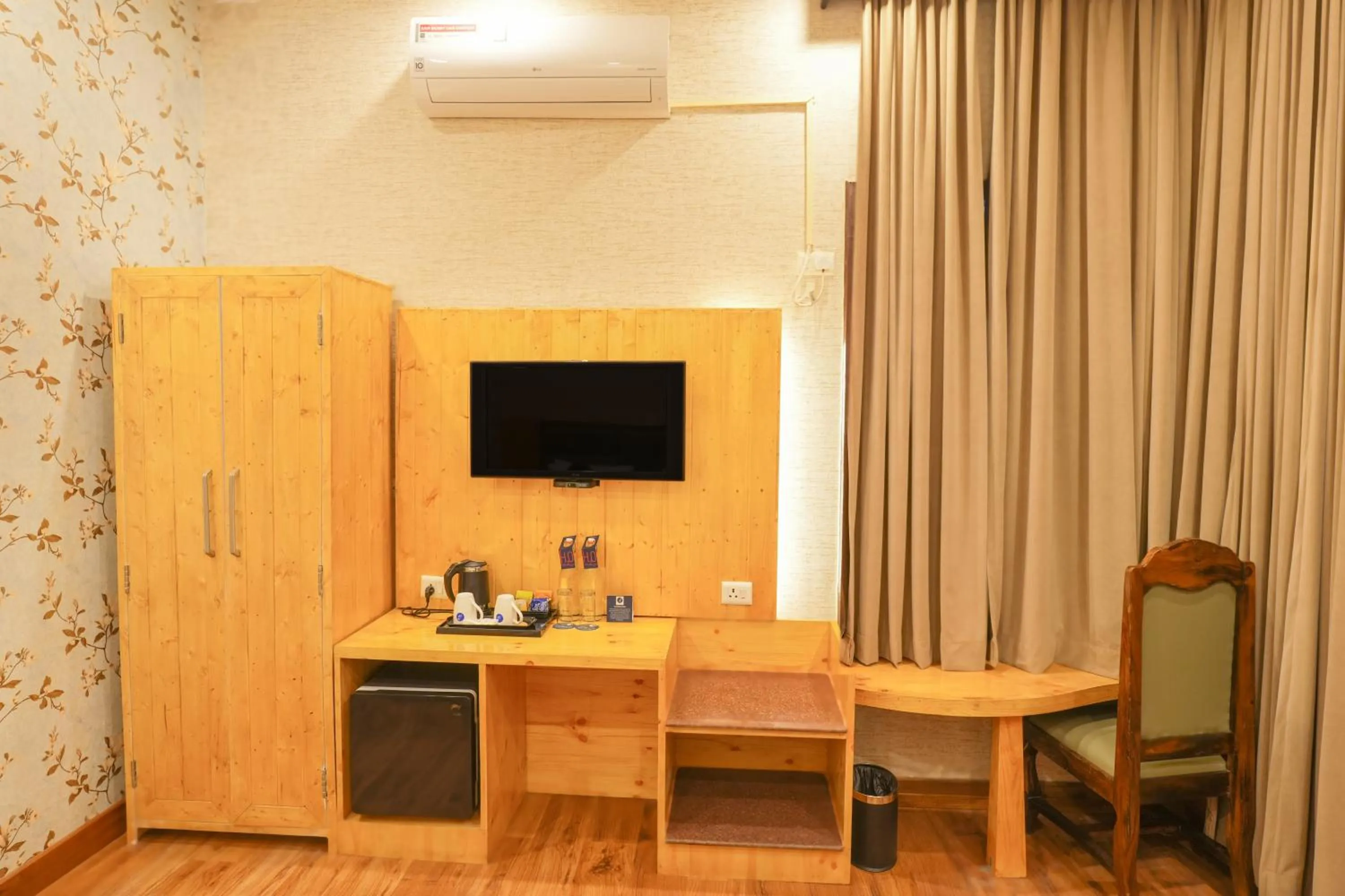 TV and multimedia in Hotel Bella Heights