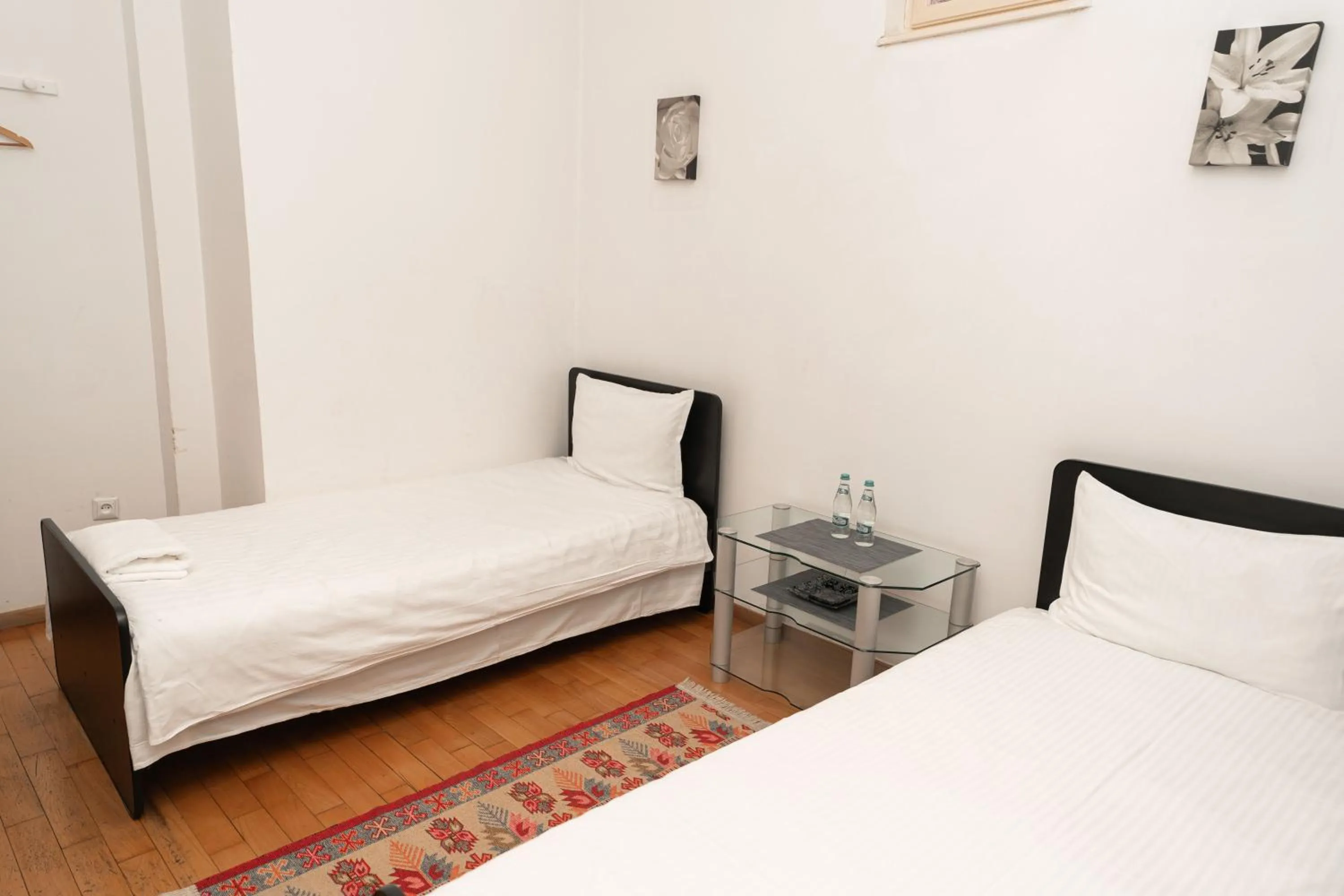 Bed in George&Dragon Rooms