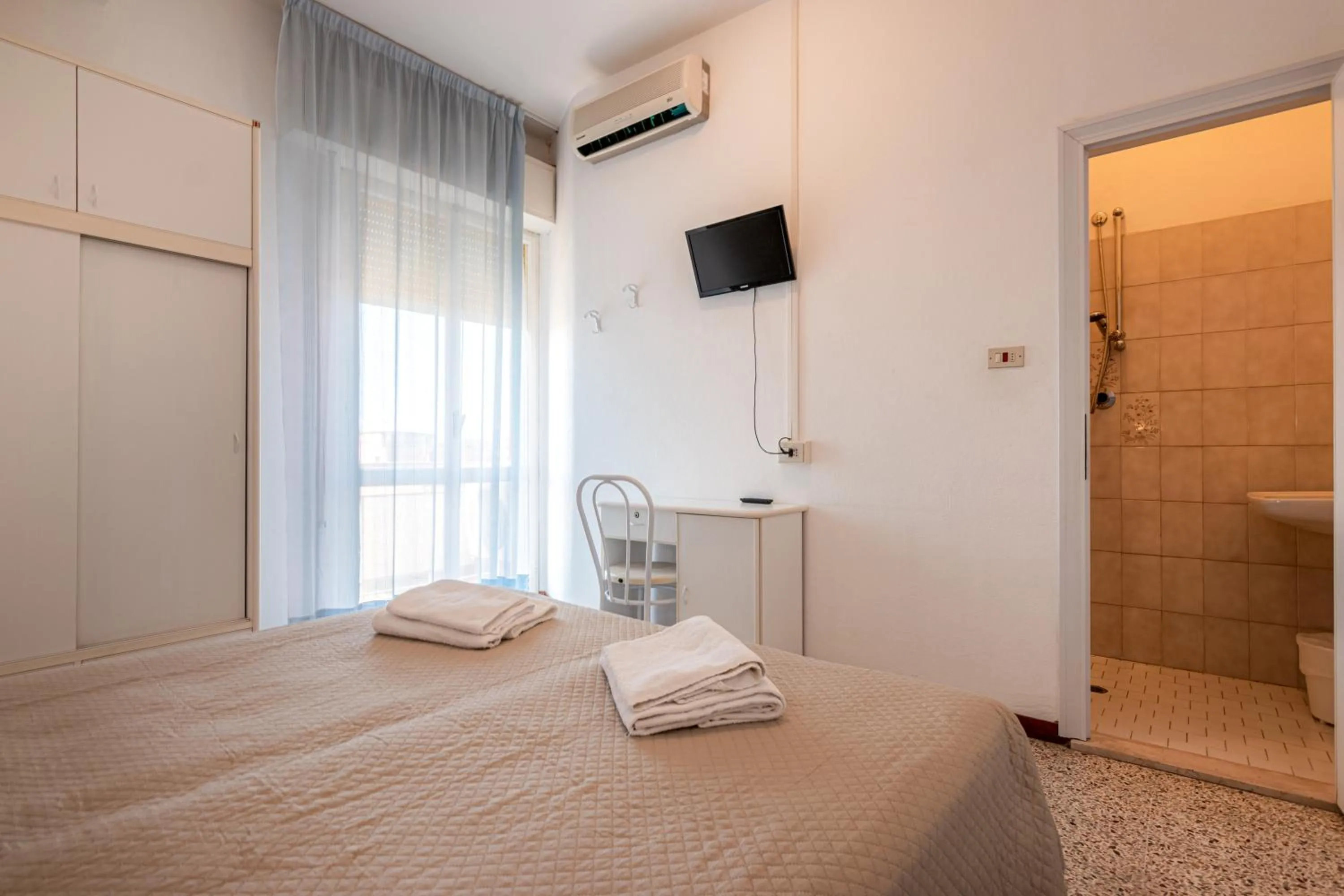 Bed in Hotel Serafini