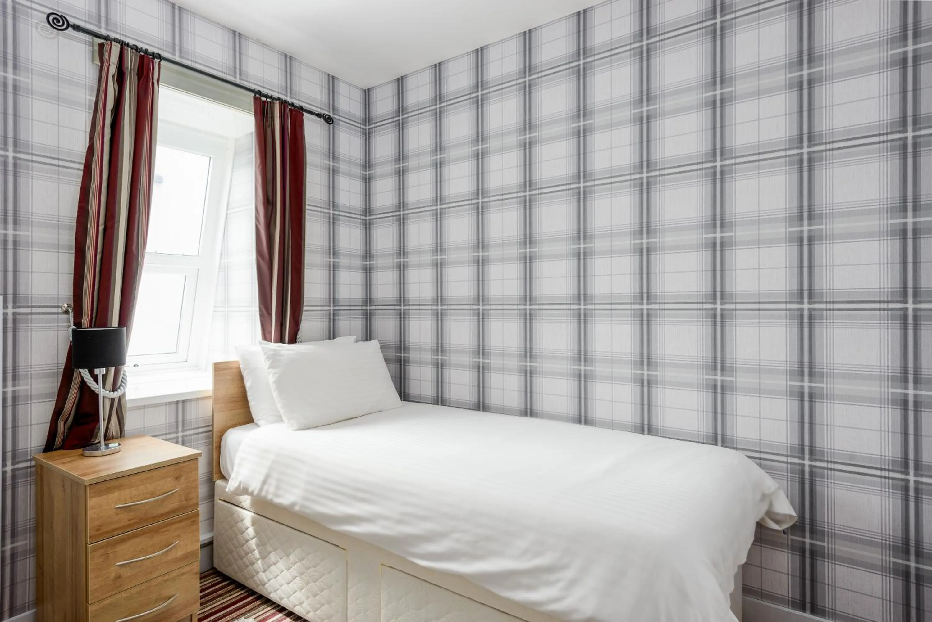 Bed in Barrowfield Hotel