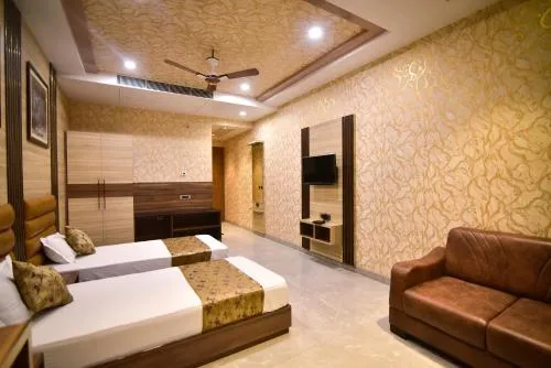 Hotel Trimurti