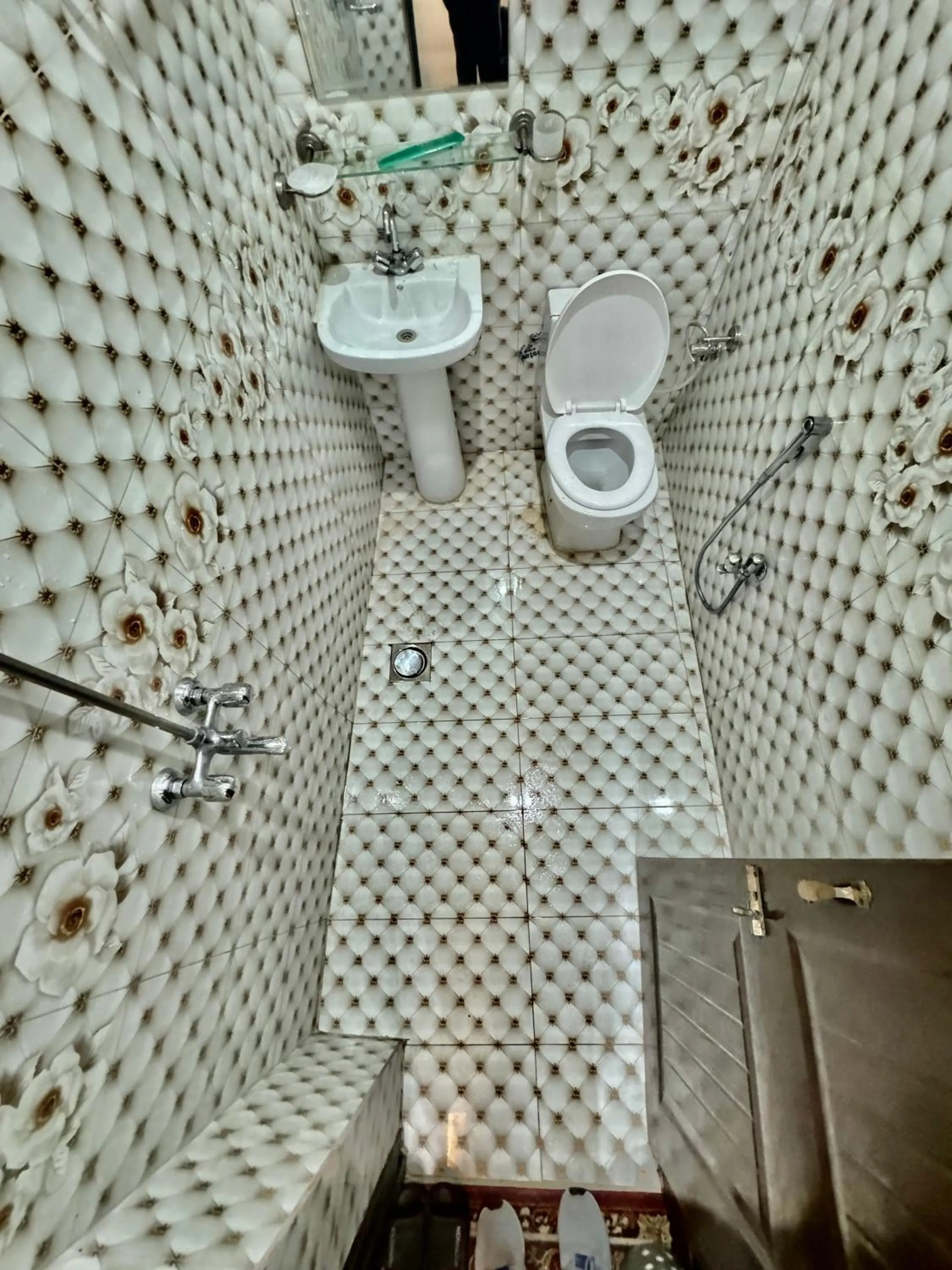 Toilet in Millat Hotel G9-1