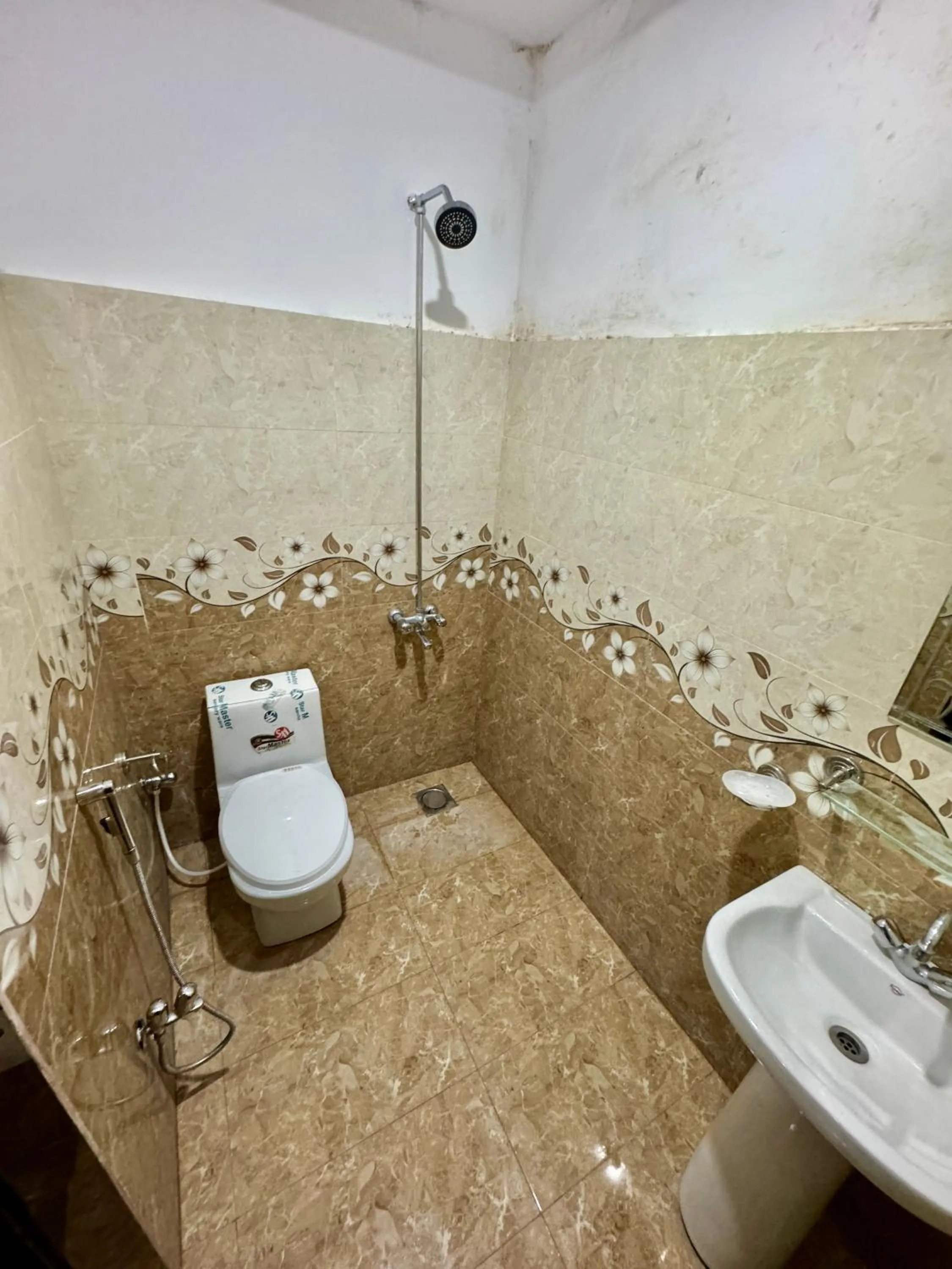 Toilet in Millat Hotel G9-1