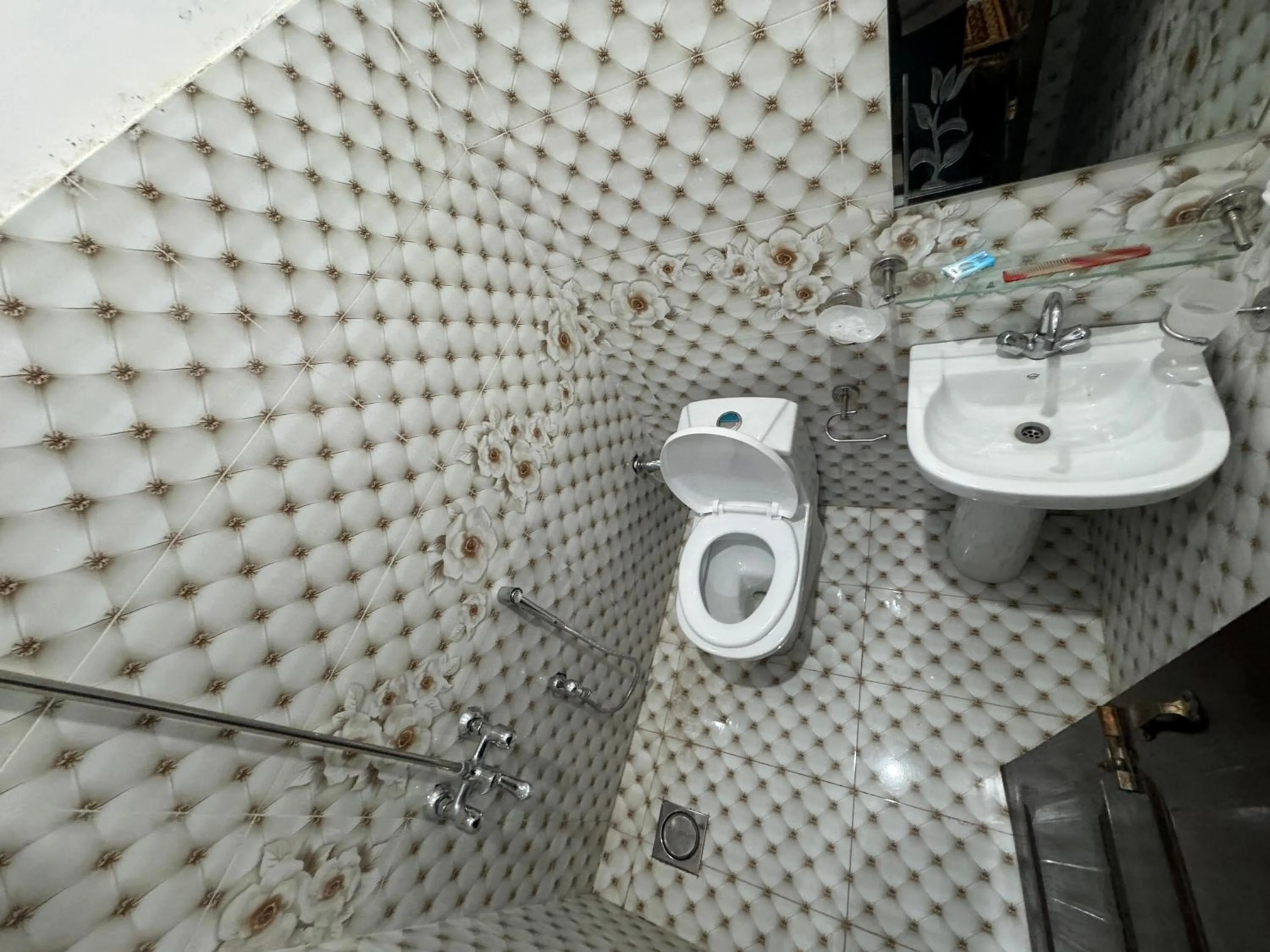 Toilet in Millat Hotel G9-1