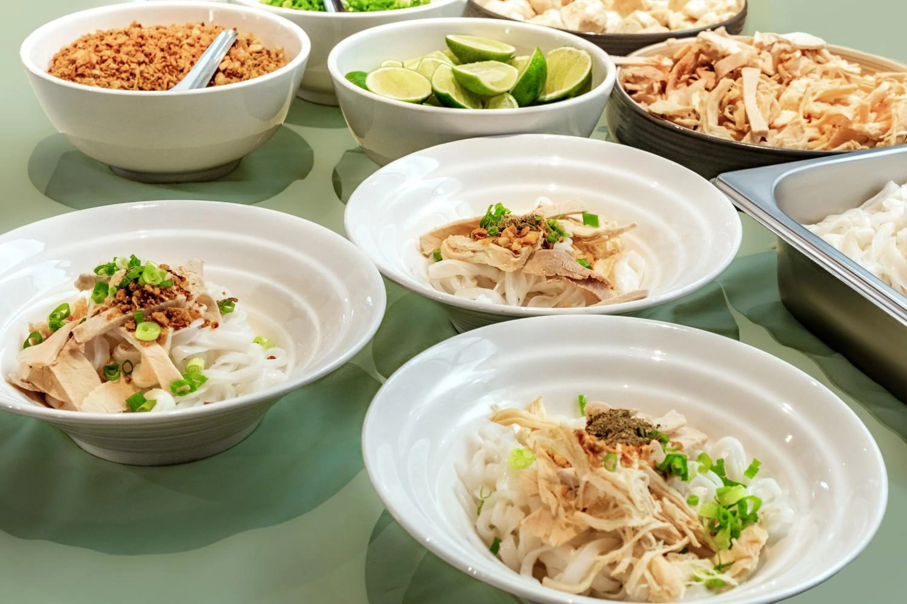 Food in Manyo Hotel and Resort