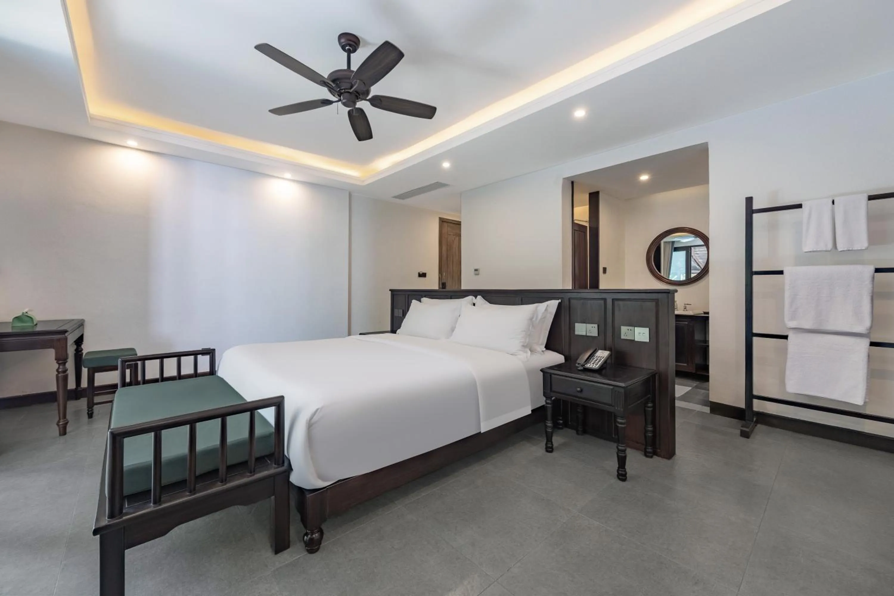 Photo of the whole room, Bed in Manyo Hotel and Resort