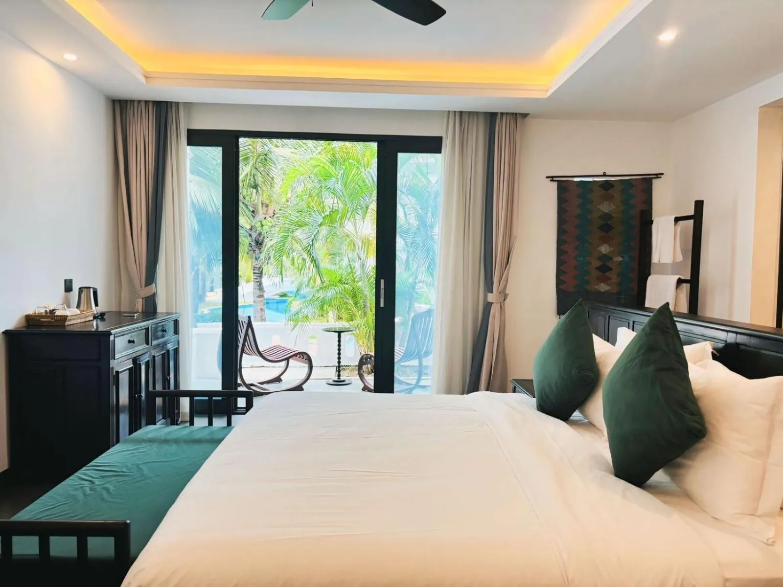 Bedroom, Bed in Manyo Hotel and Resort