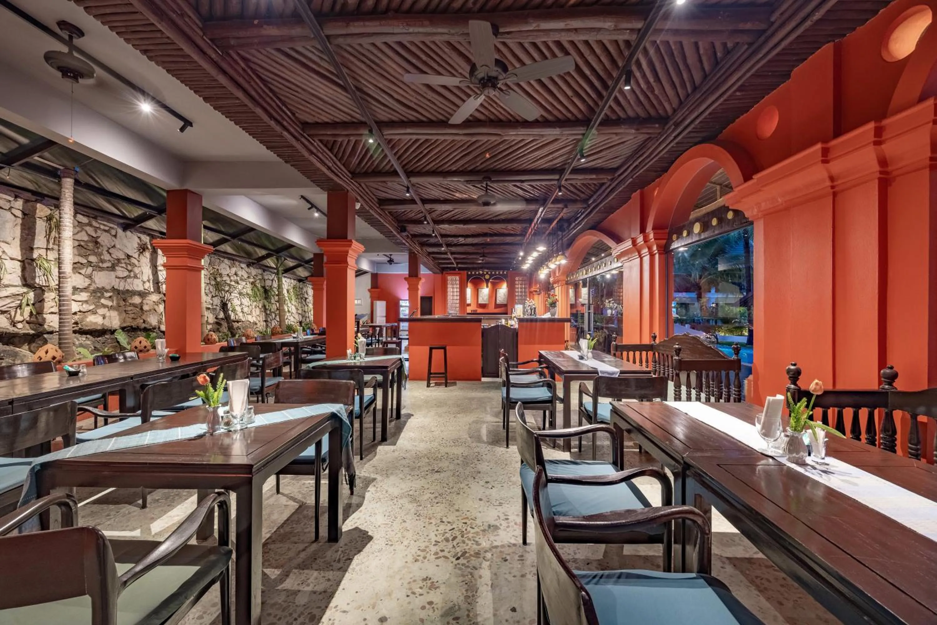 Restaurant/places to eat in Manyo Hotel and Resort