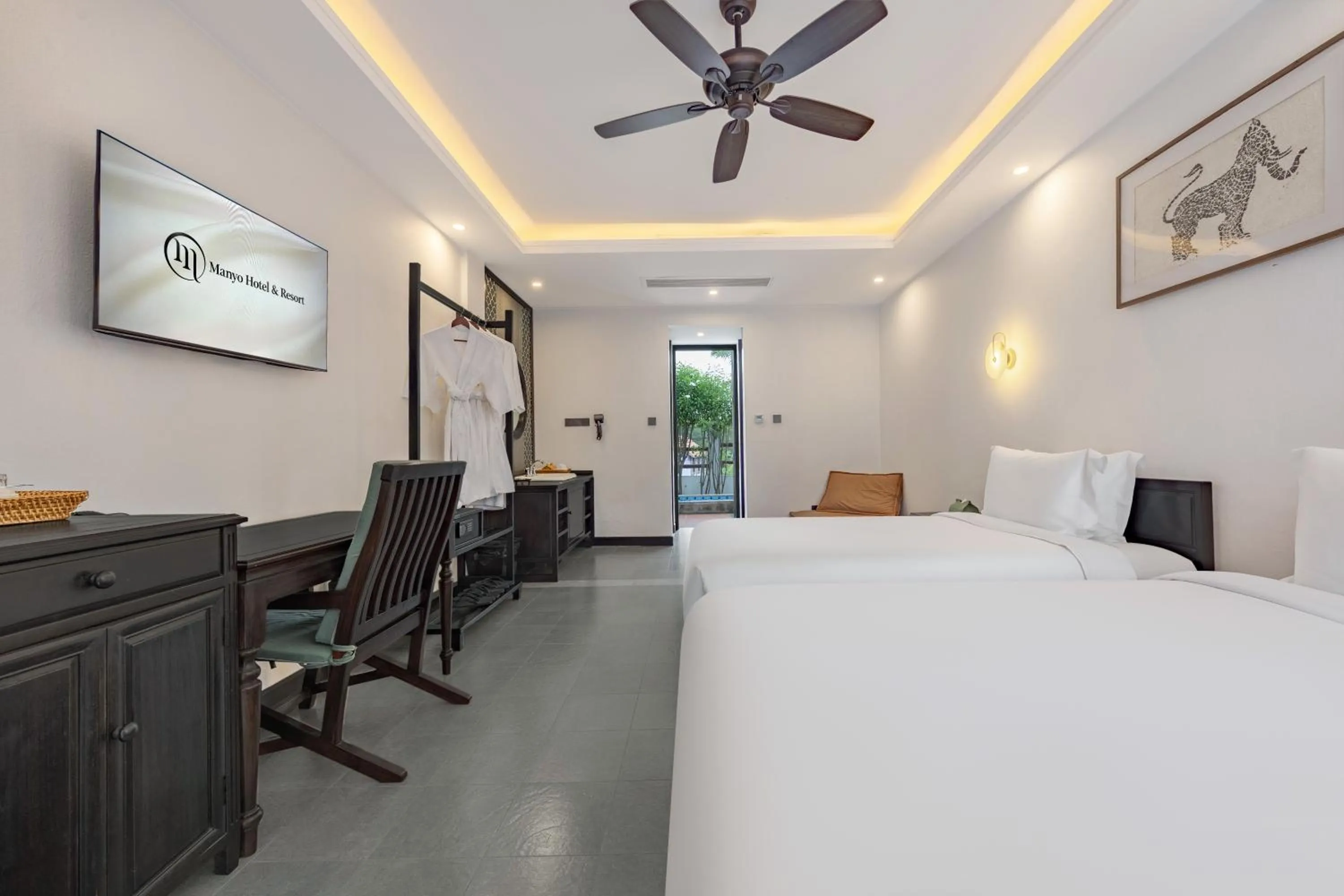 Photo of the whole room, Bed in Manyo Hotel and Resort