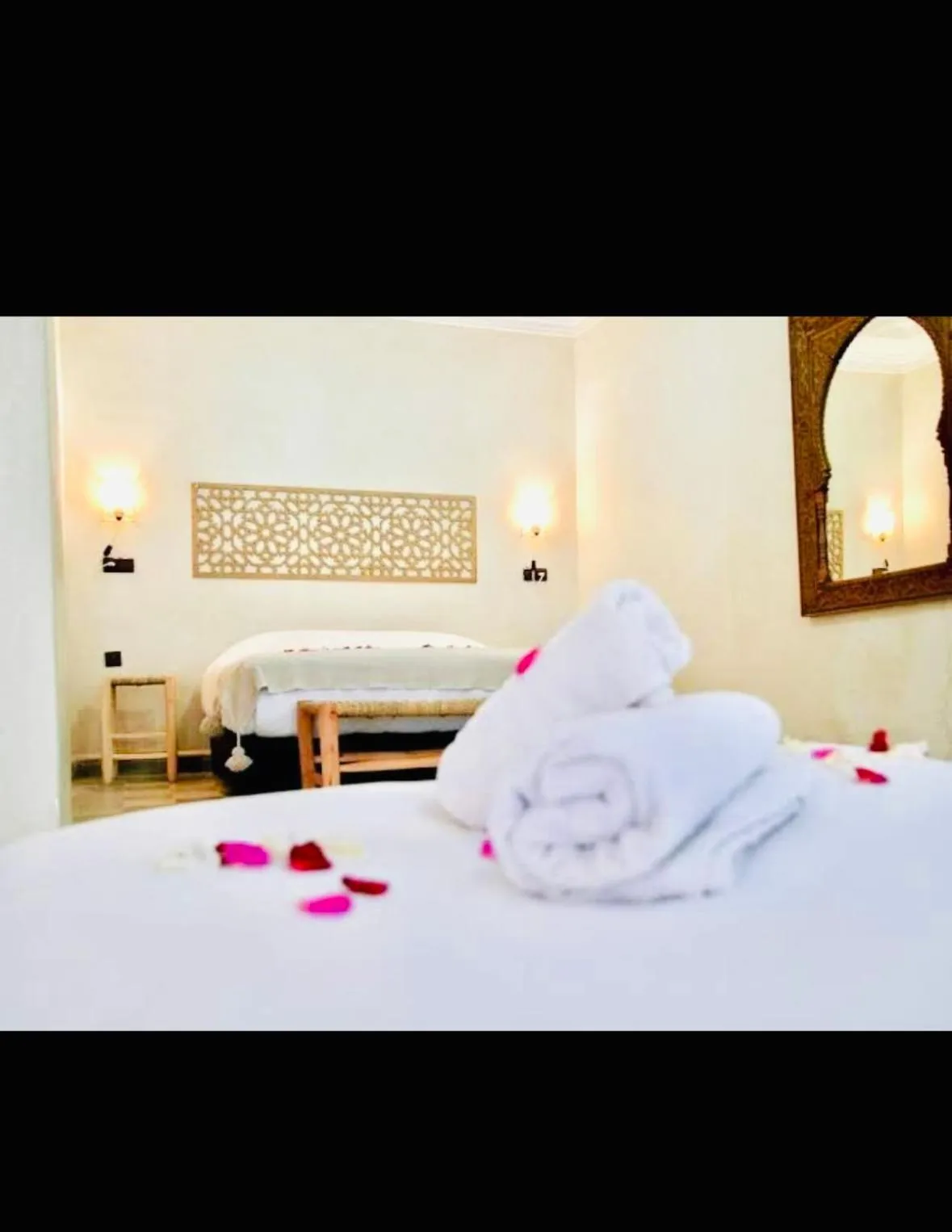 Photo of the whole room, Bed in Whisper Hotel