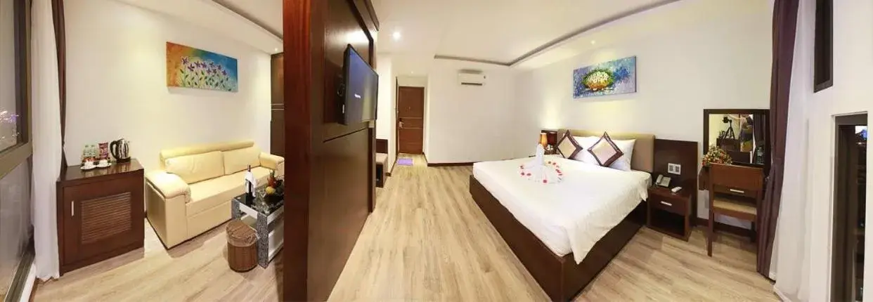 King Suite in Golden Sun Apartment by New Sky Travel King Suite in Golden Sun Apartment by New Sky Travel