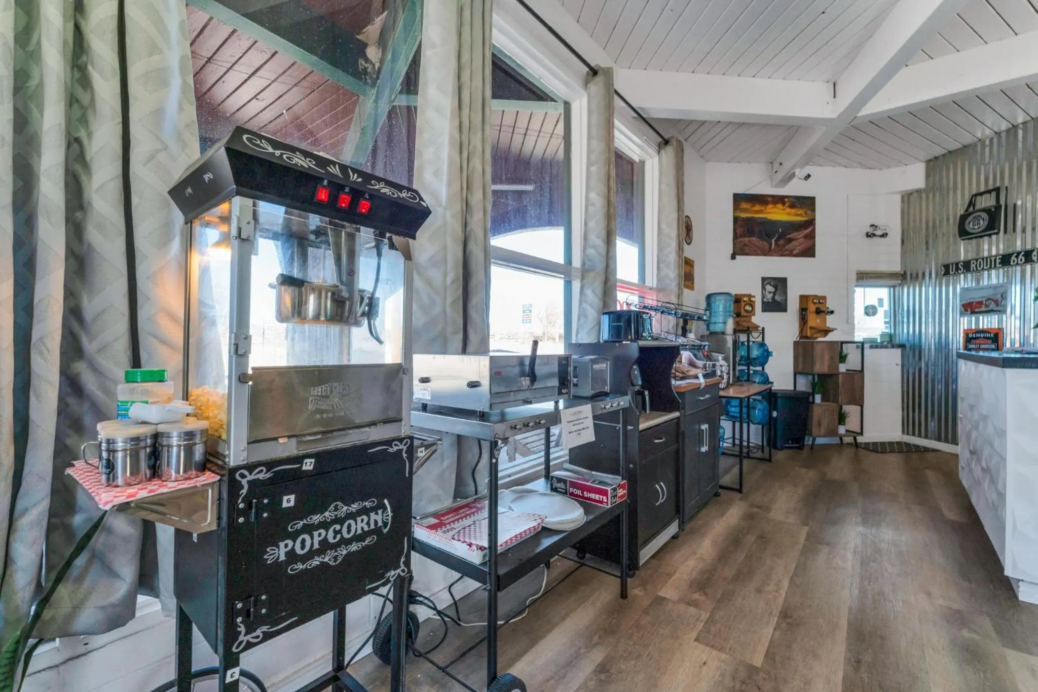 Canyon's Edge Route 66 Motel