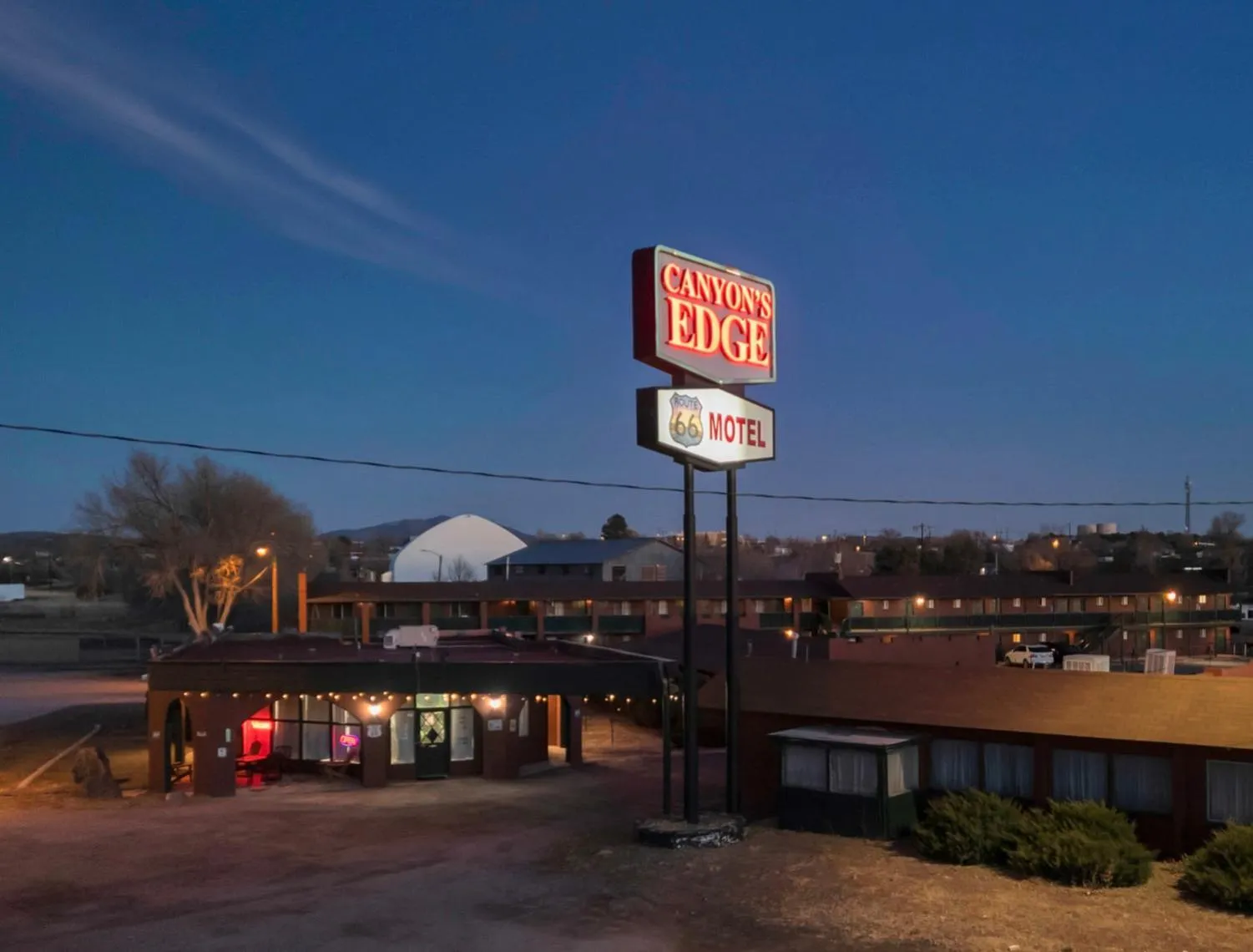 Canyon's Edge Route 66 Motel