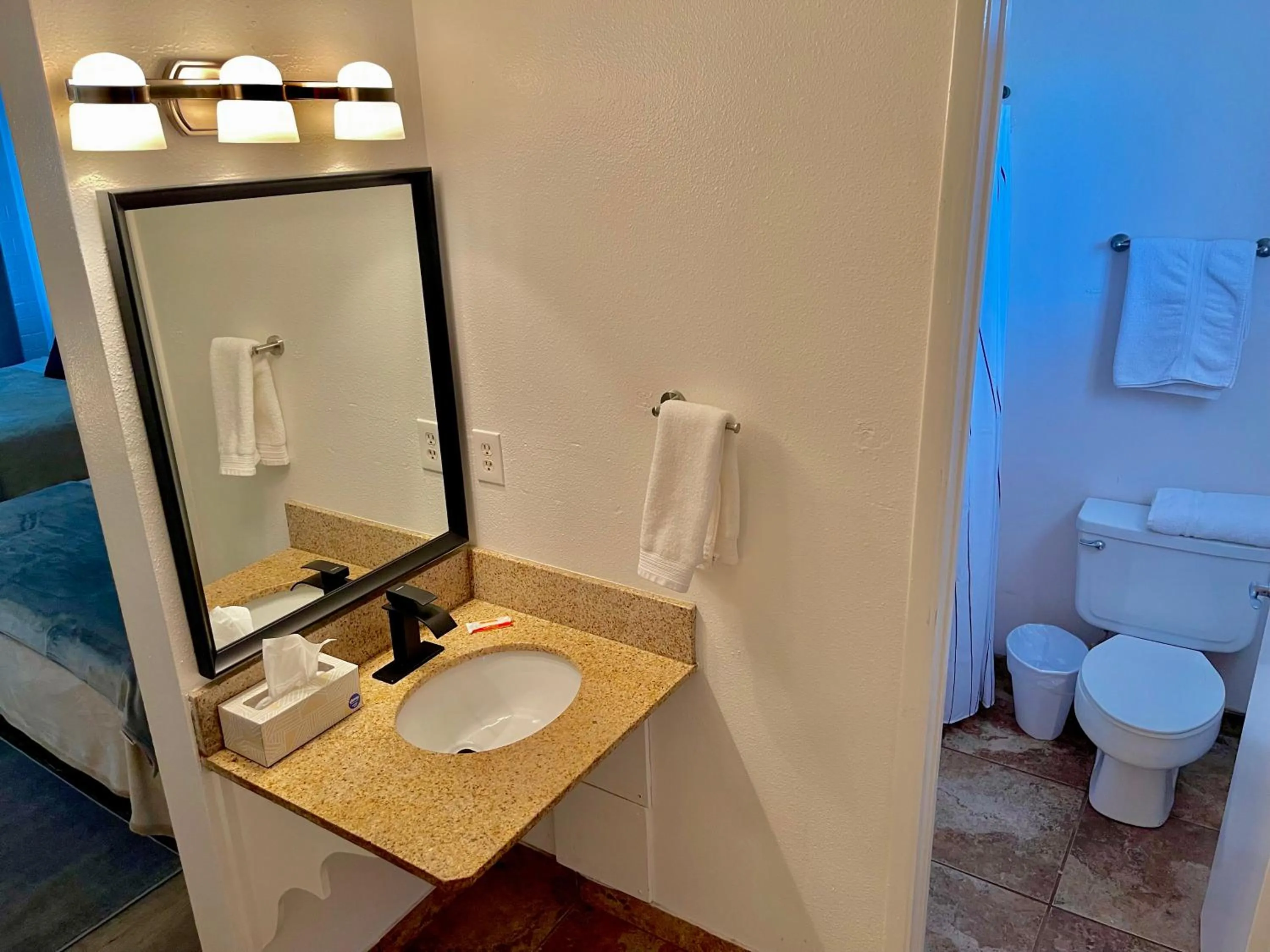 Canyon's Edge Route 66 Motel