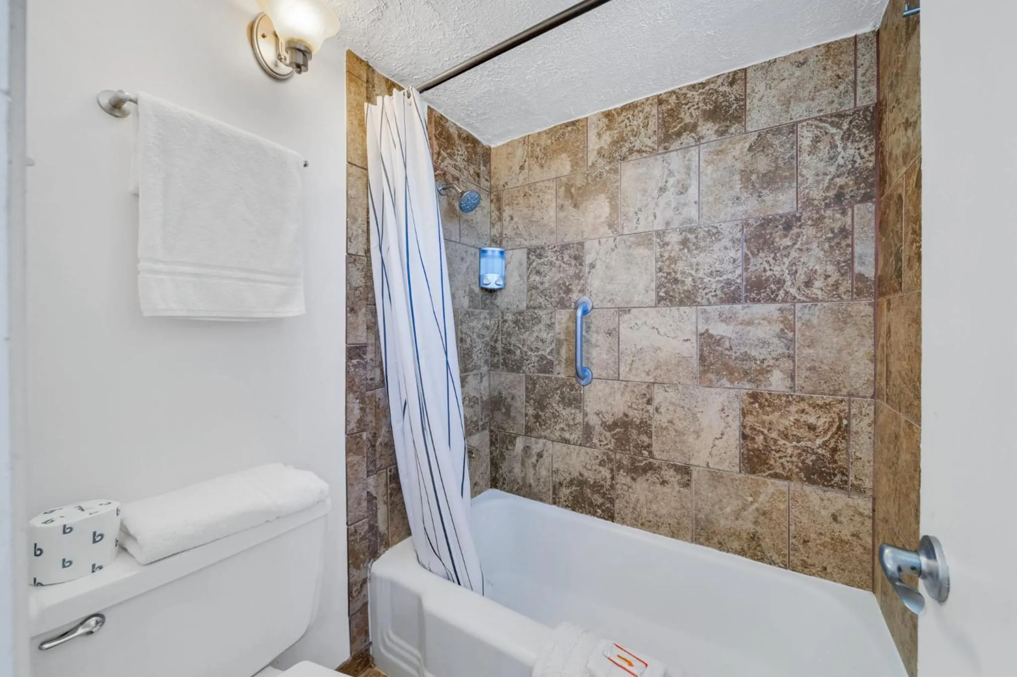 Canyon's Edge Route 66 Motel