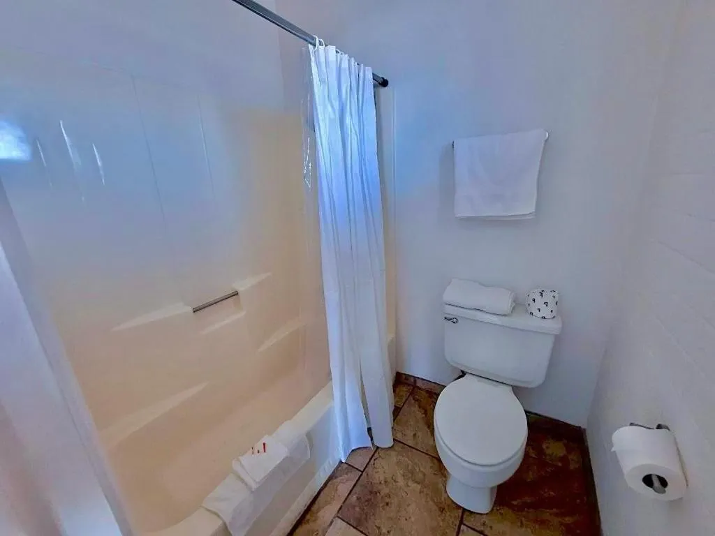 Canyon's Edge Route 66 Motel