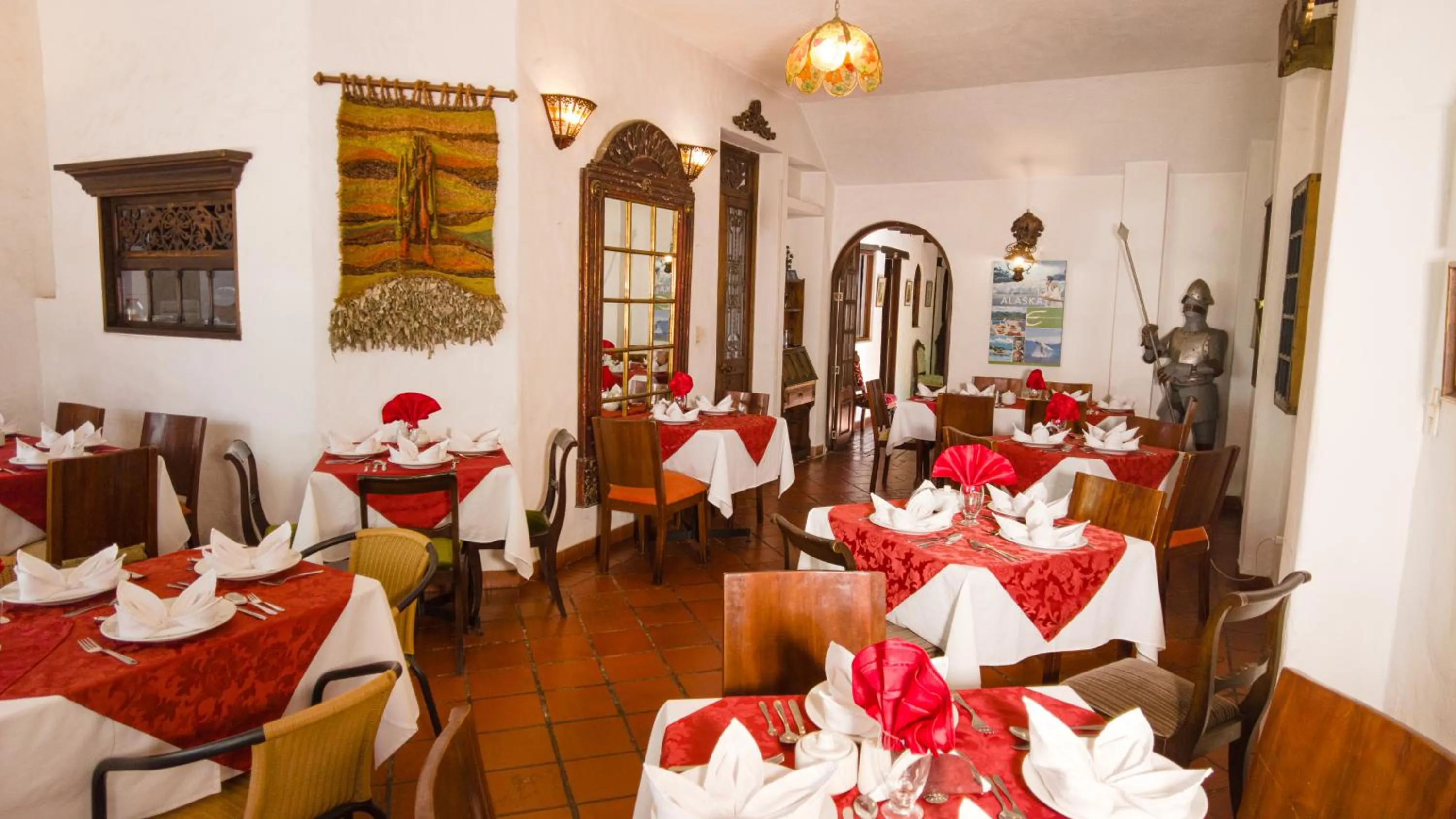 Restaurant/places to eat in Hotel Los Frayles