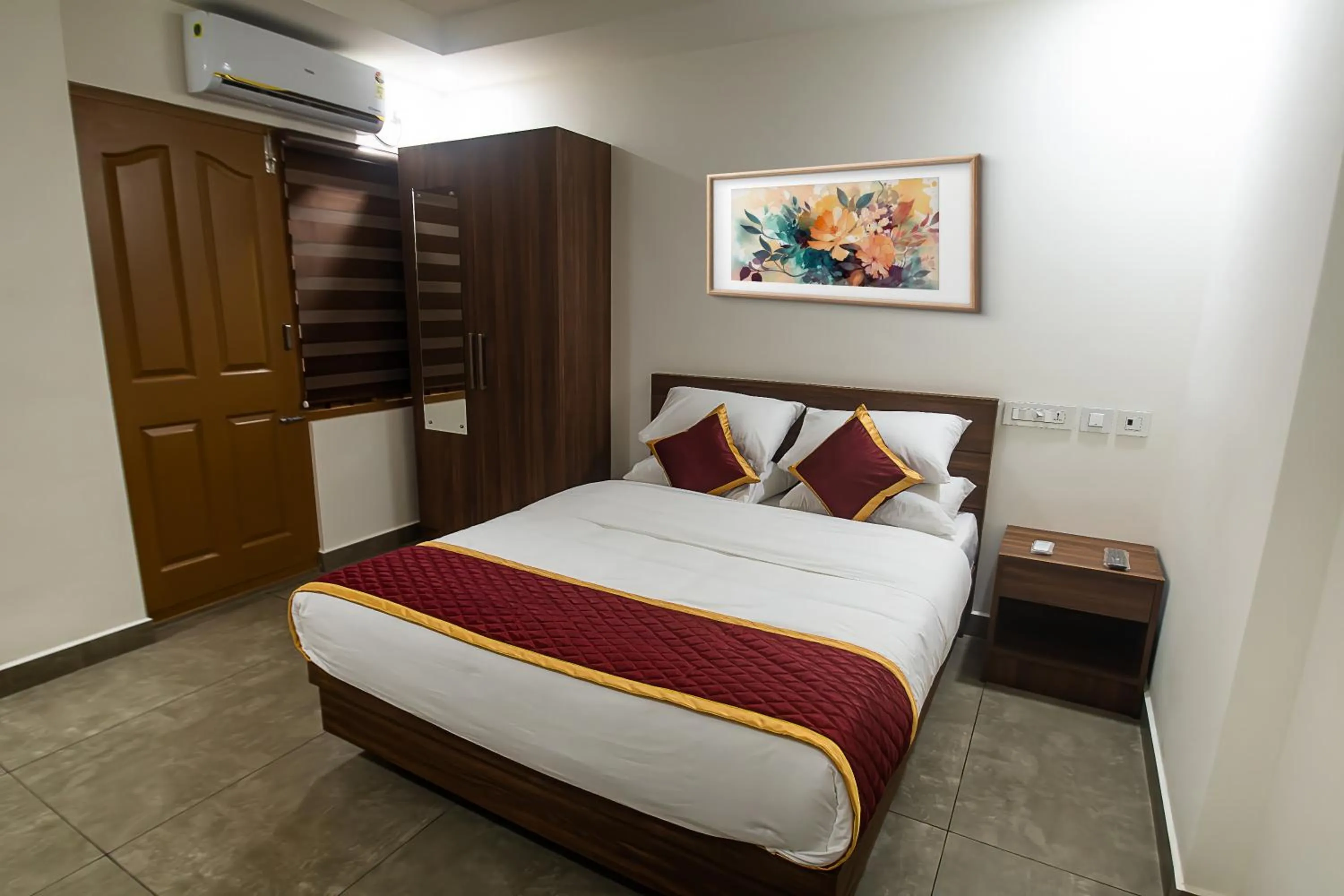 Bed in Halo Residency