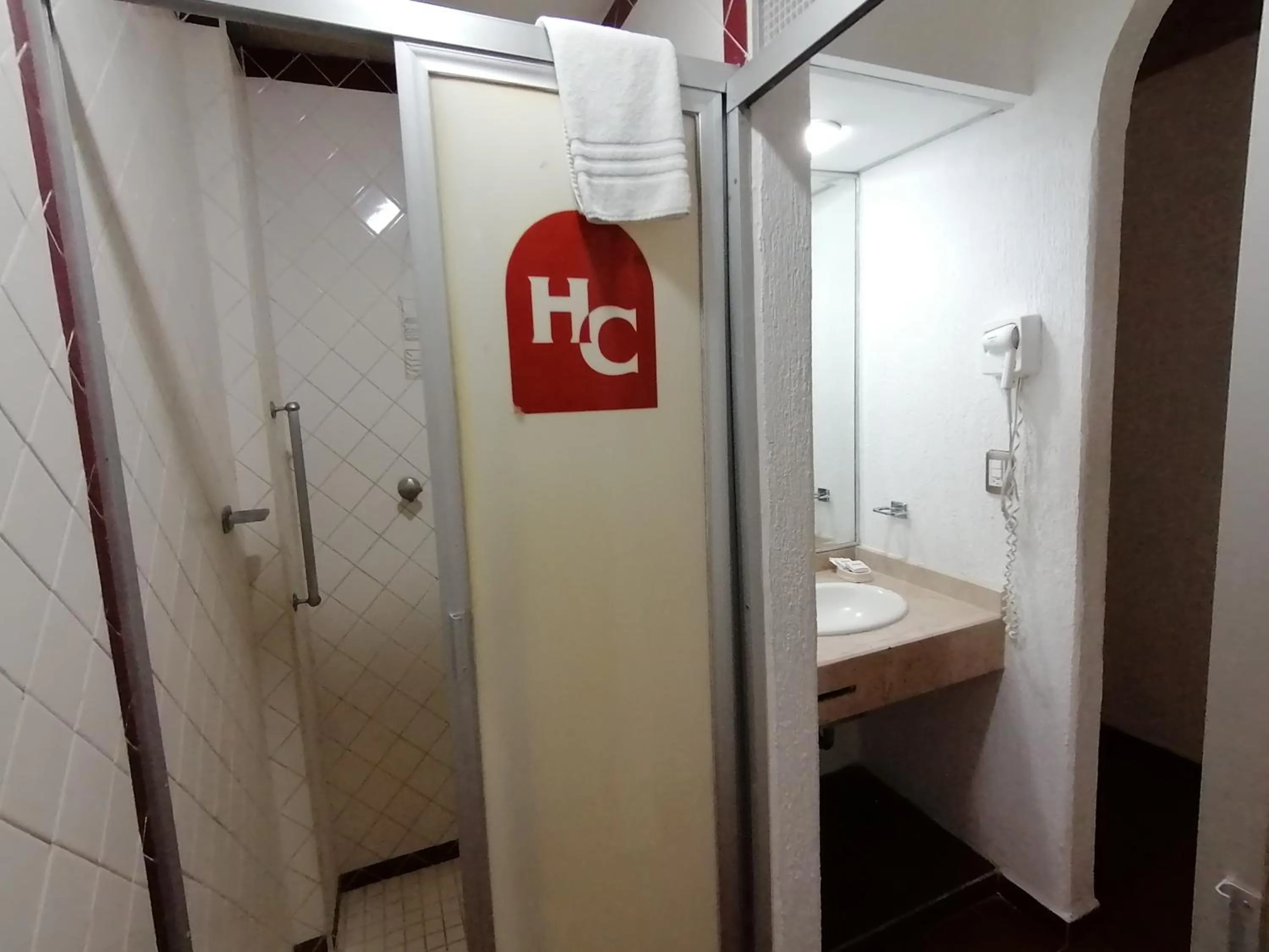 Bathroom in Hotel Candilejas Playa