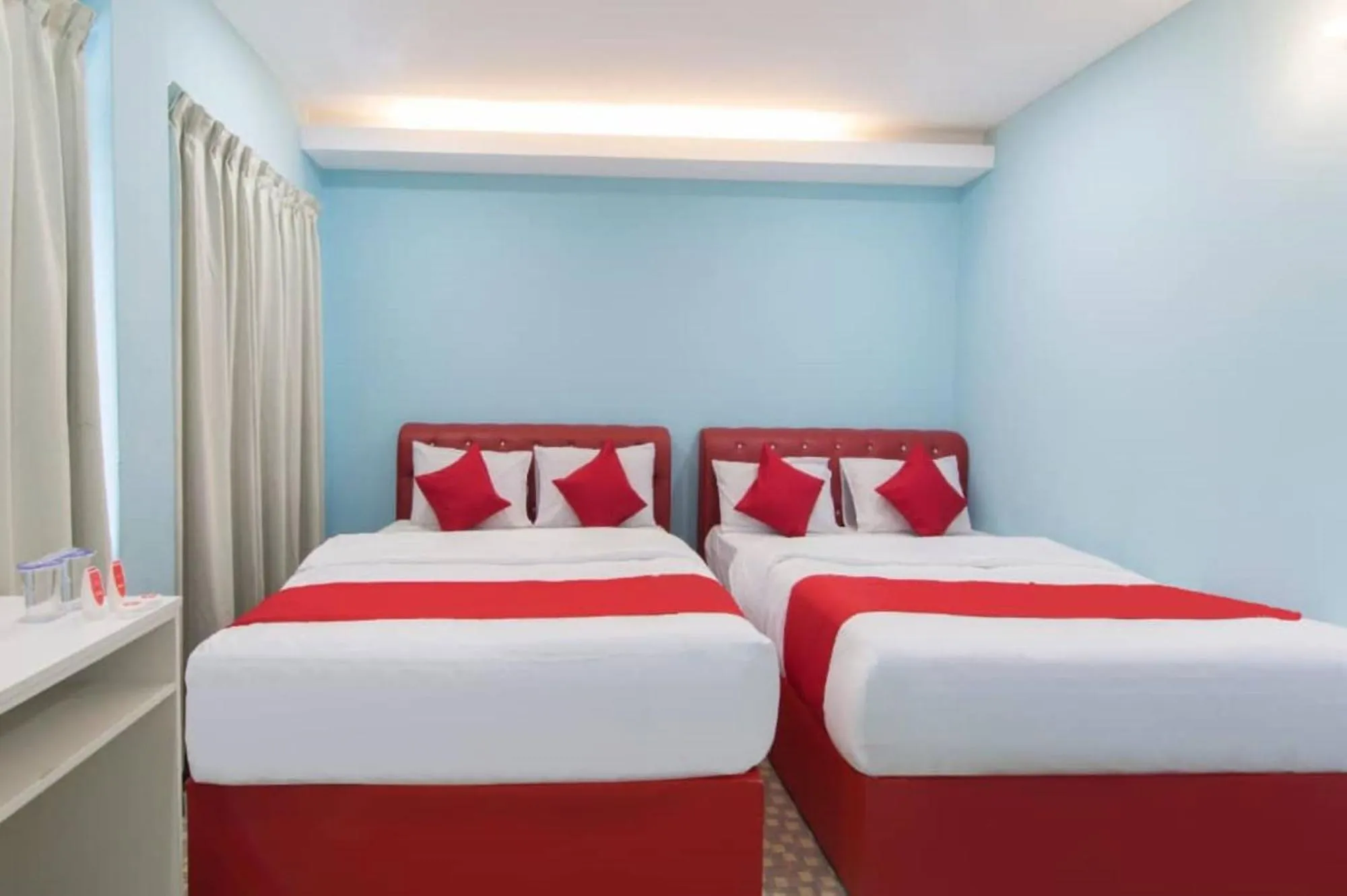 Bedroom, Bed in Star Hotel