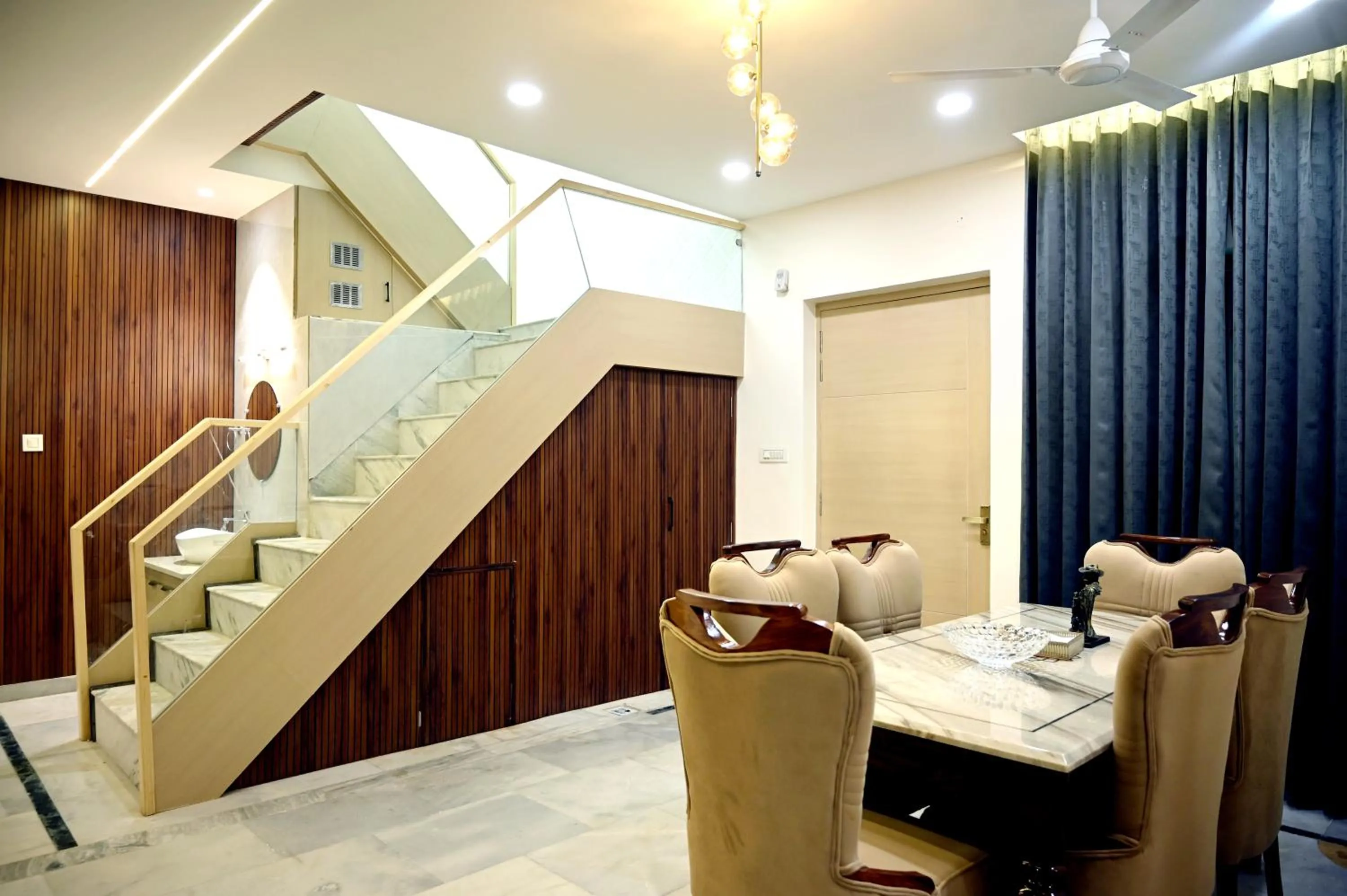 Dining area in Ista Inn Homestay