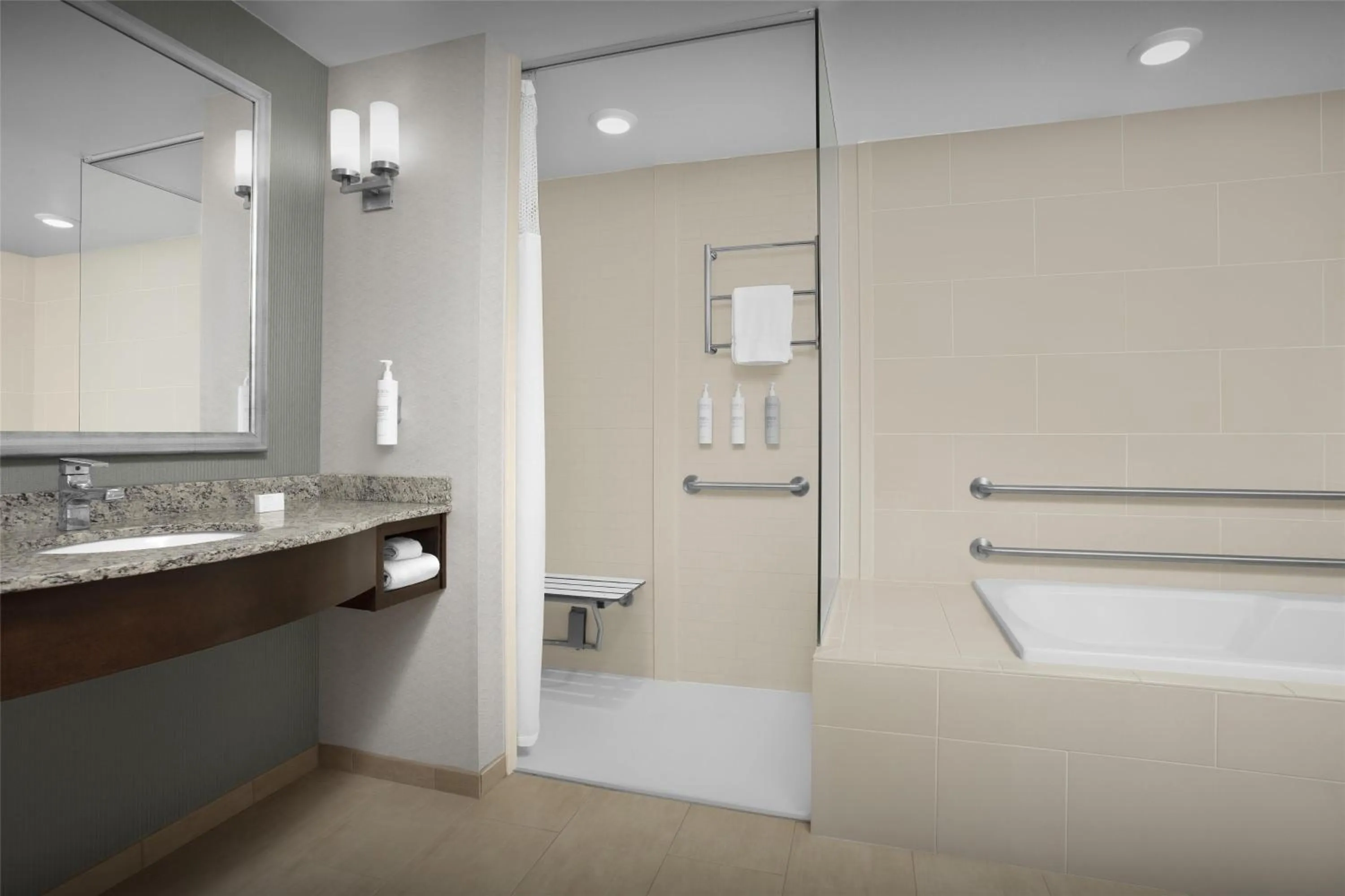 Bathroom in Hilton Garden Inn Gallup