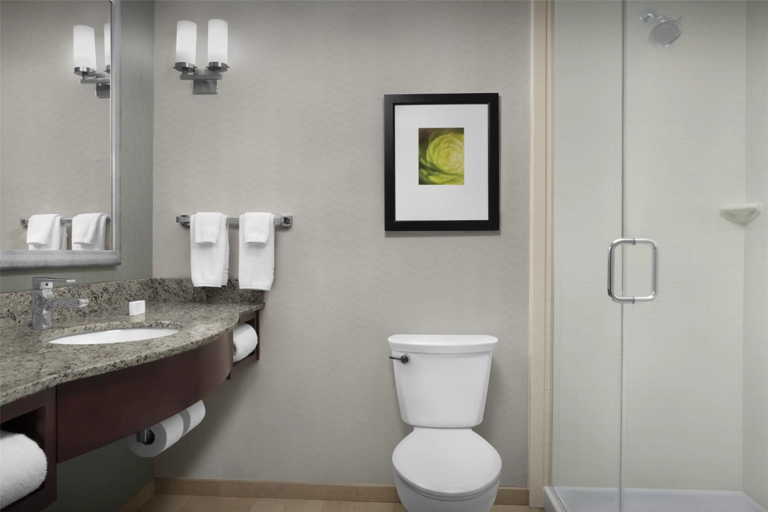 Bathroom in Hilton Garden Inn Gallup