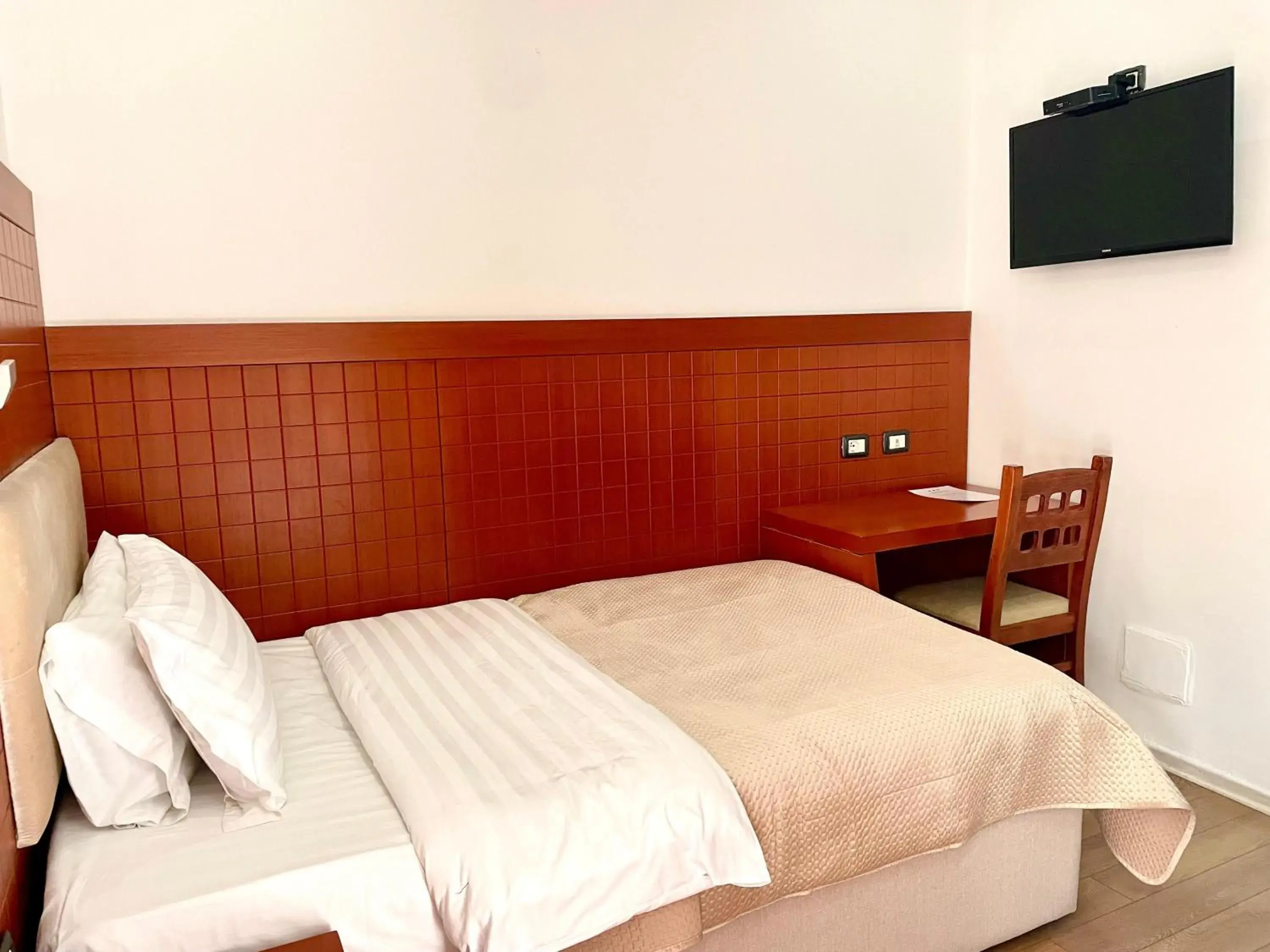 Single Room in City 5 Hotel Single Room in City 5 Hotel