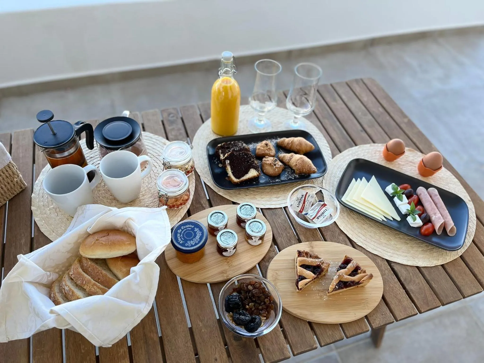 VILLAGE LIANA MAROULI KASTRAKI