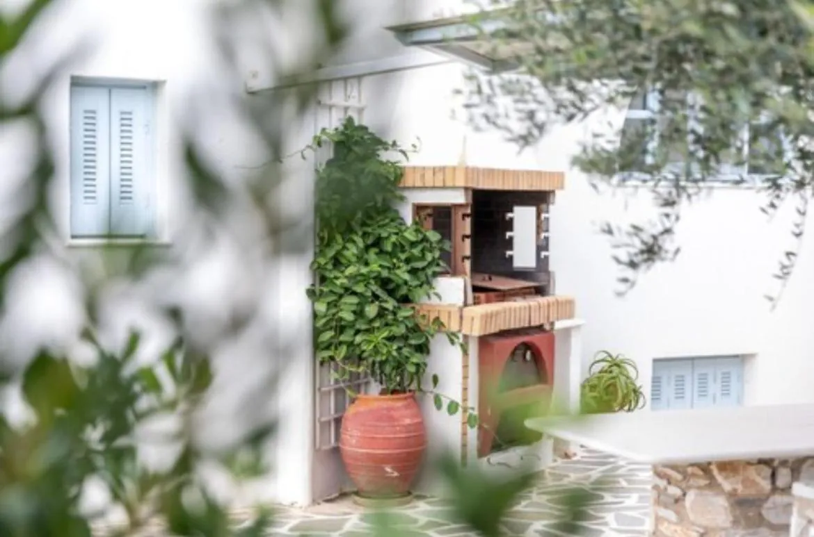 BBQ facilities in VILLAGE LIANA MAROULI KASTRAKI