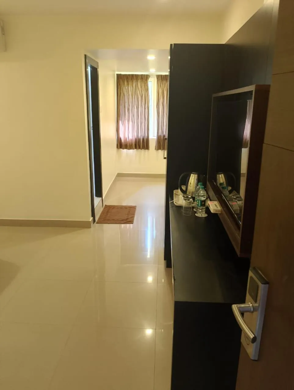 wardrobe in HOTEL SR